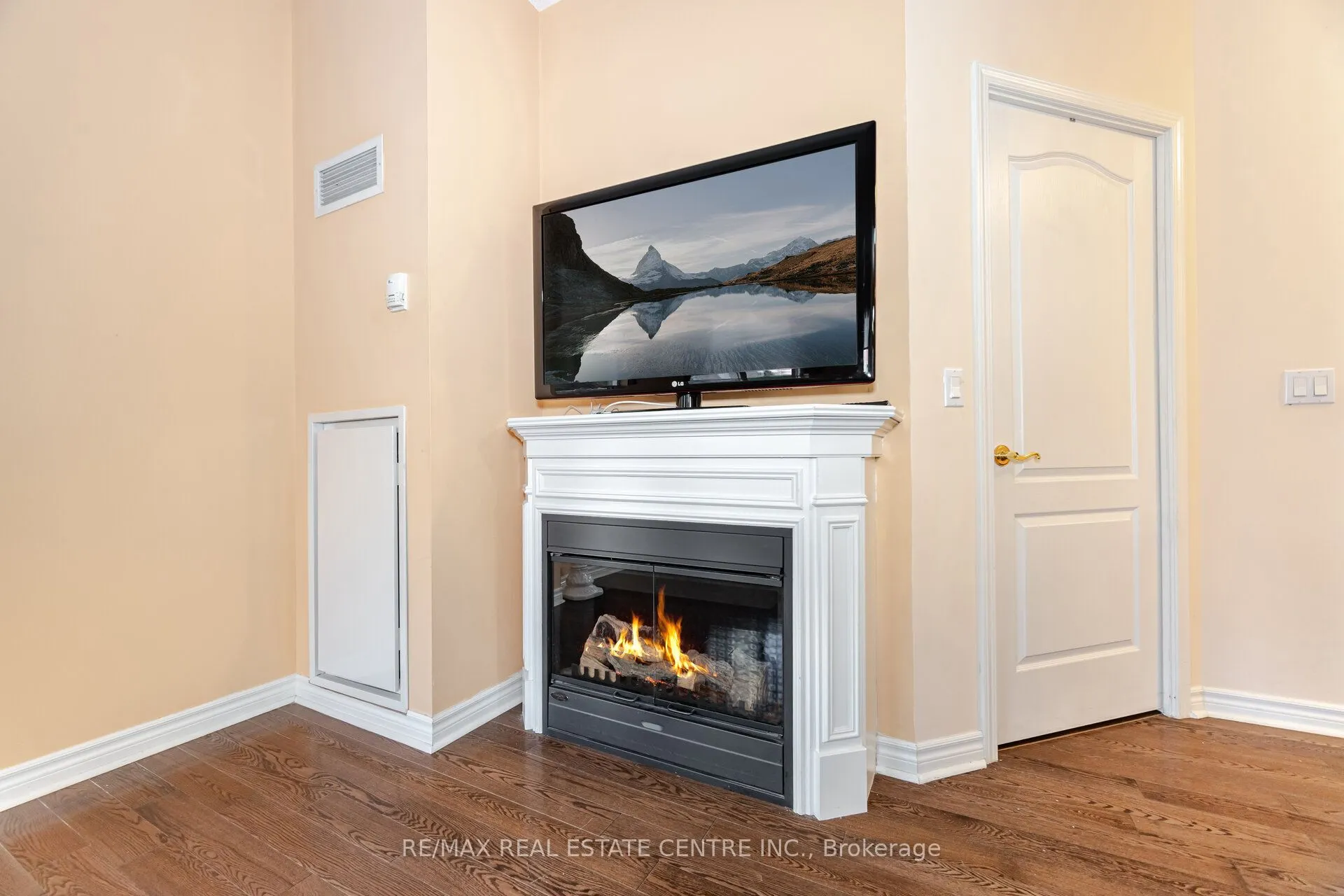 350 Princess Royal Drive, #209