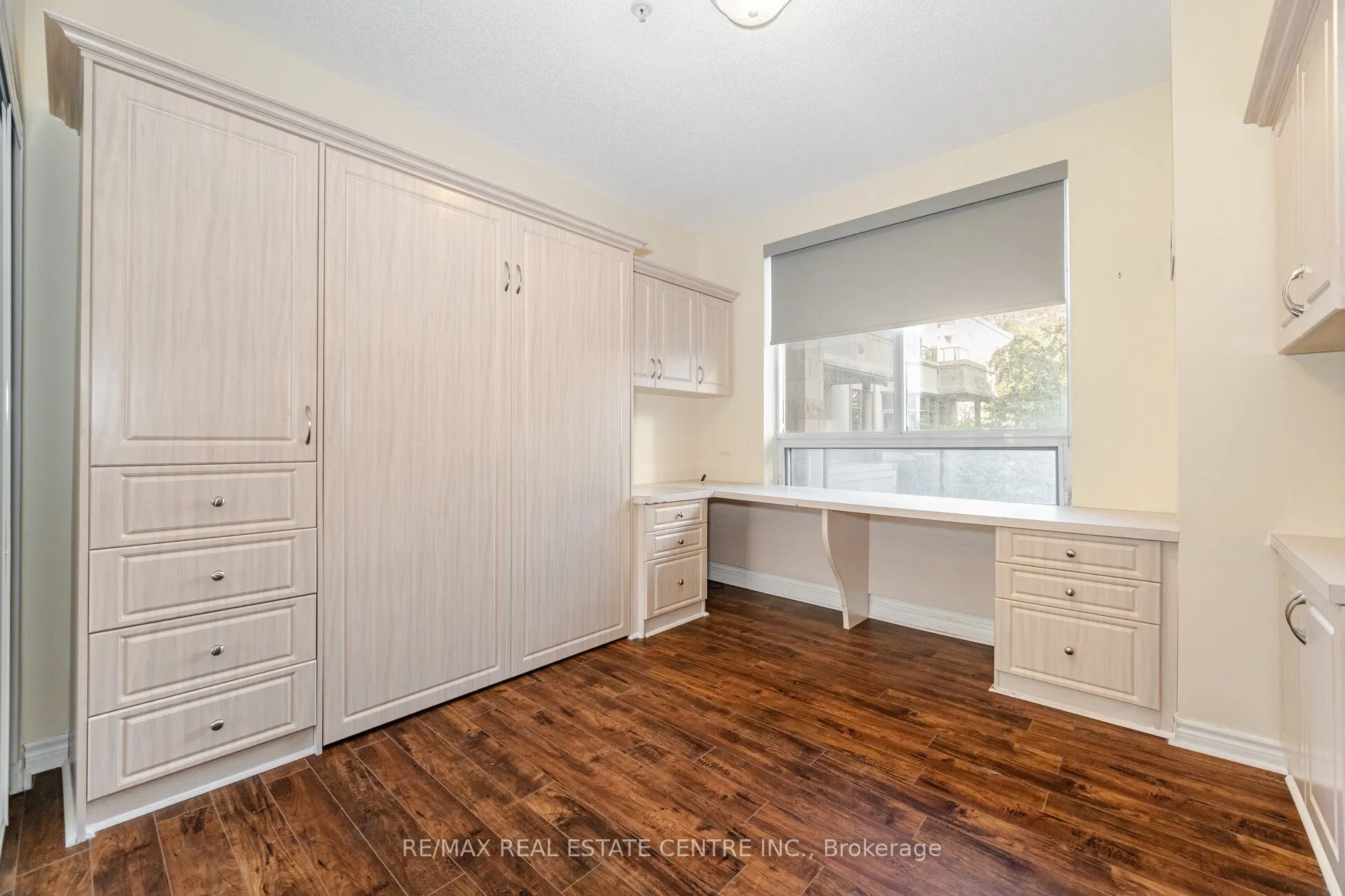 350 Princess Royal Drive, #209