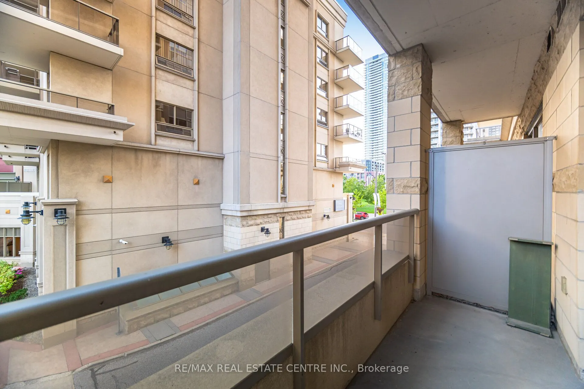 350 Princess Royal Drive, #209