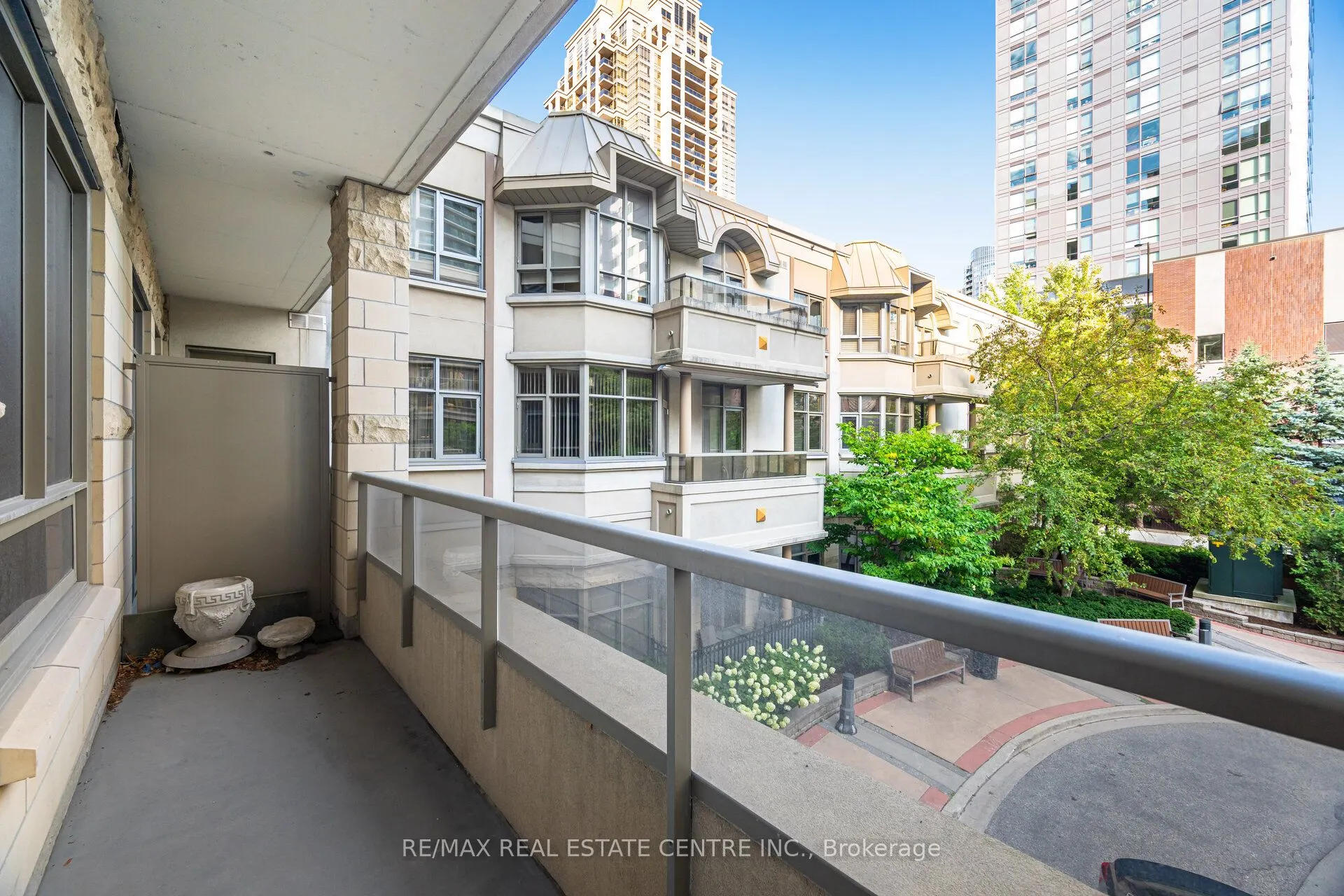 350 Princess Royal Drive, #209