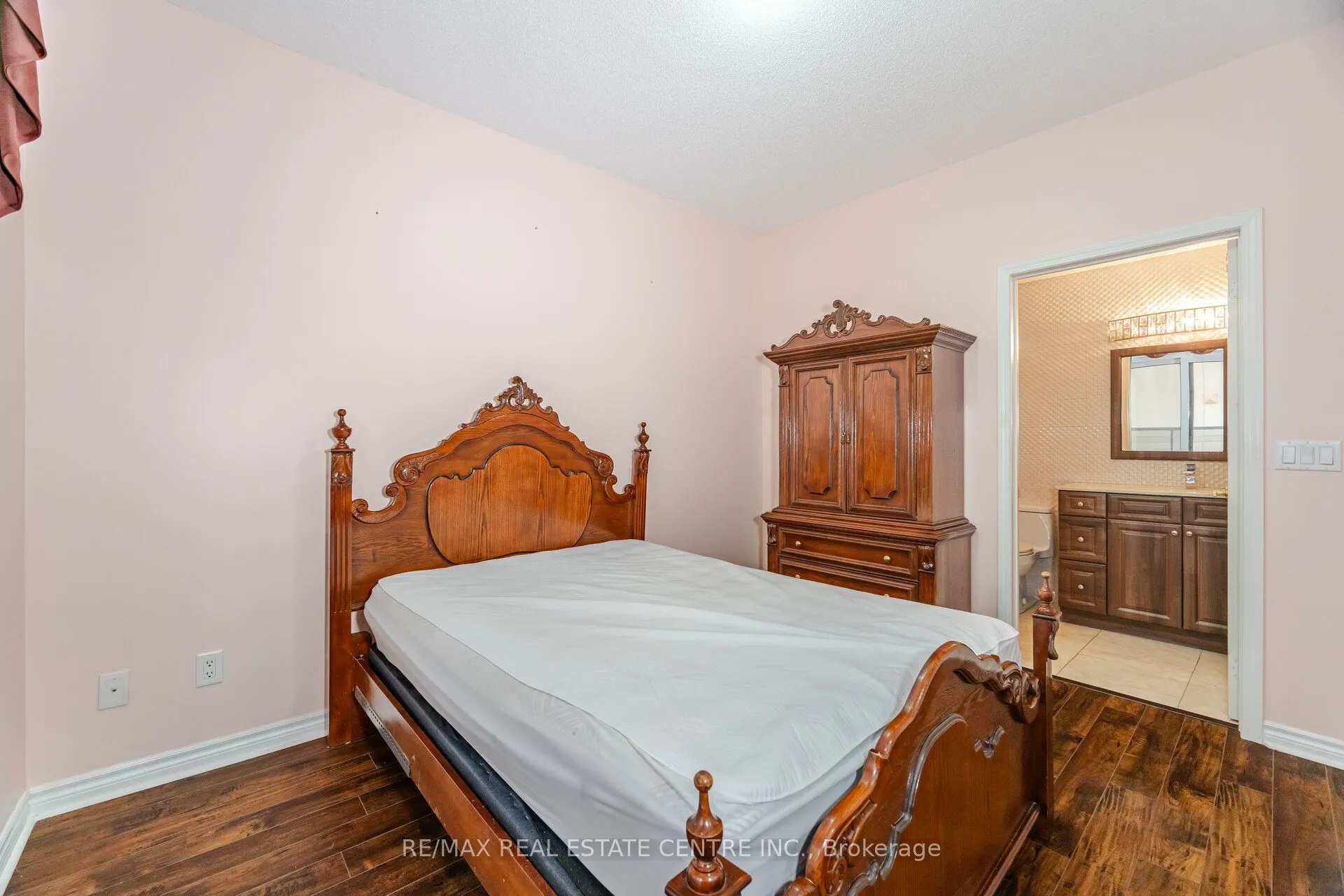 350 Princess Royal Drive, #209