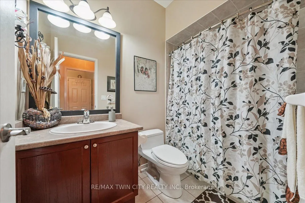 52 Mistycreek Crescent