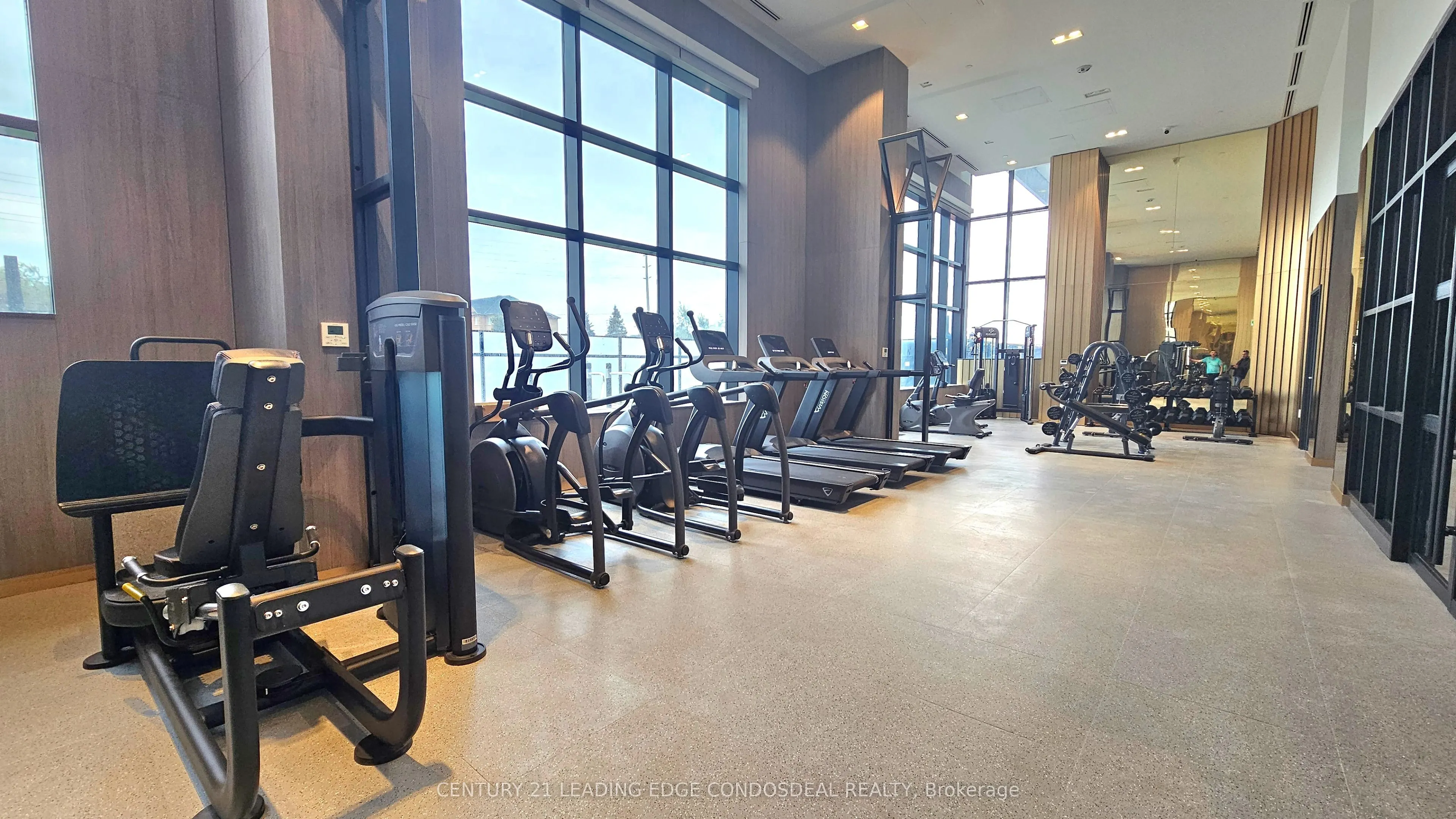 395 Dundas Street W, #524