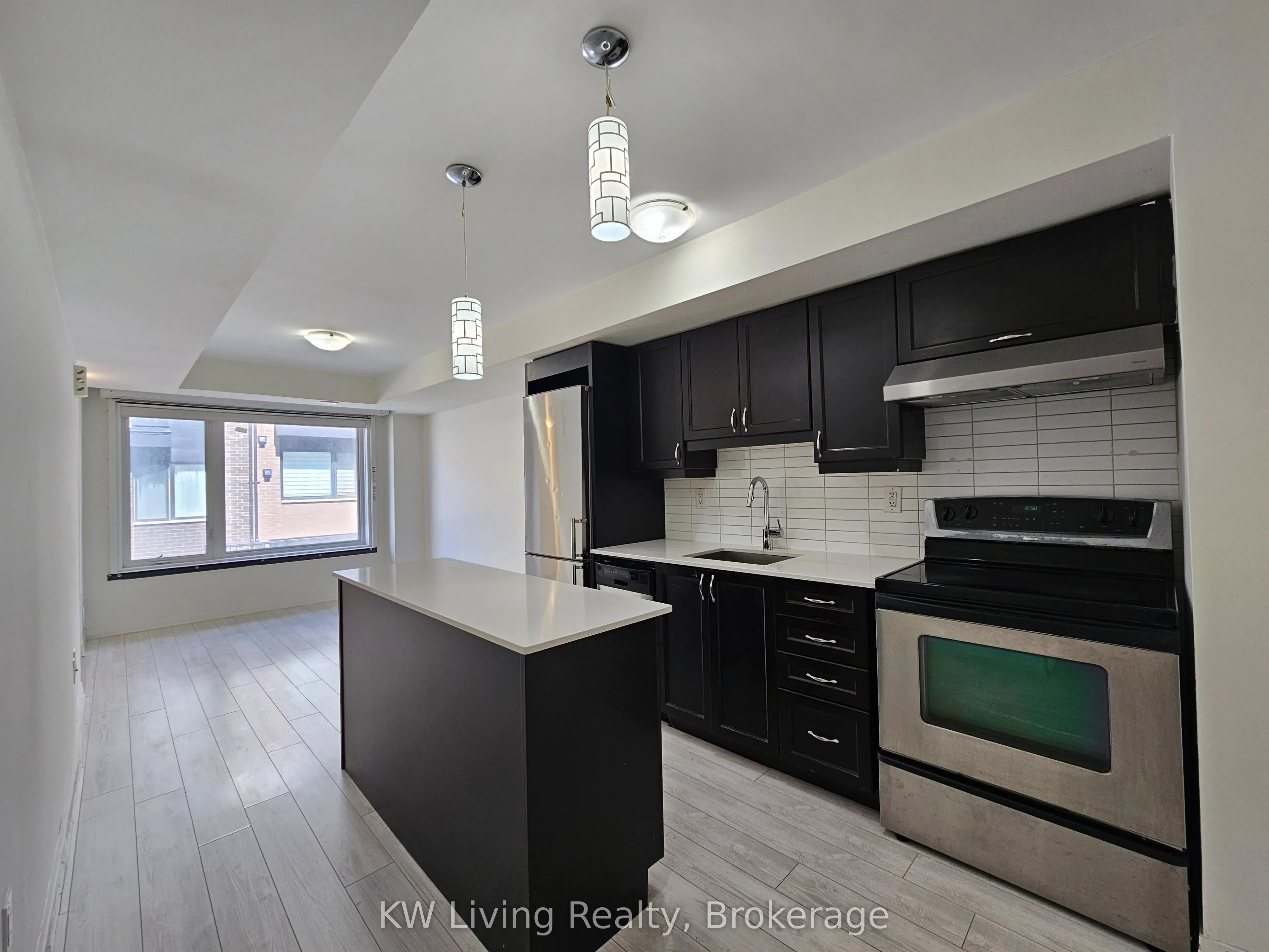 142 William Duncan Road, #14