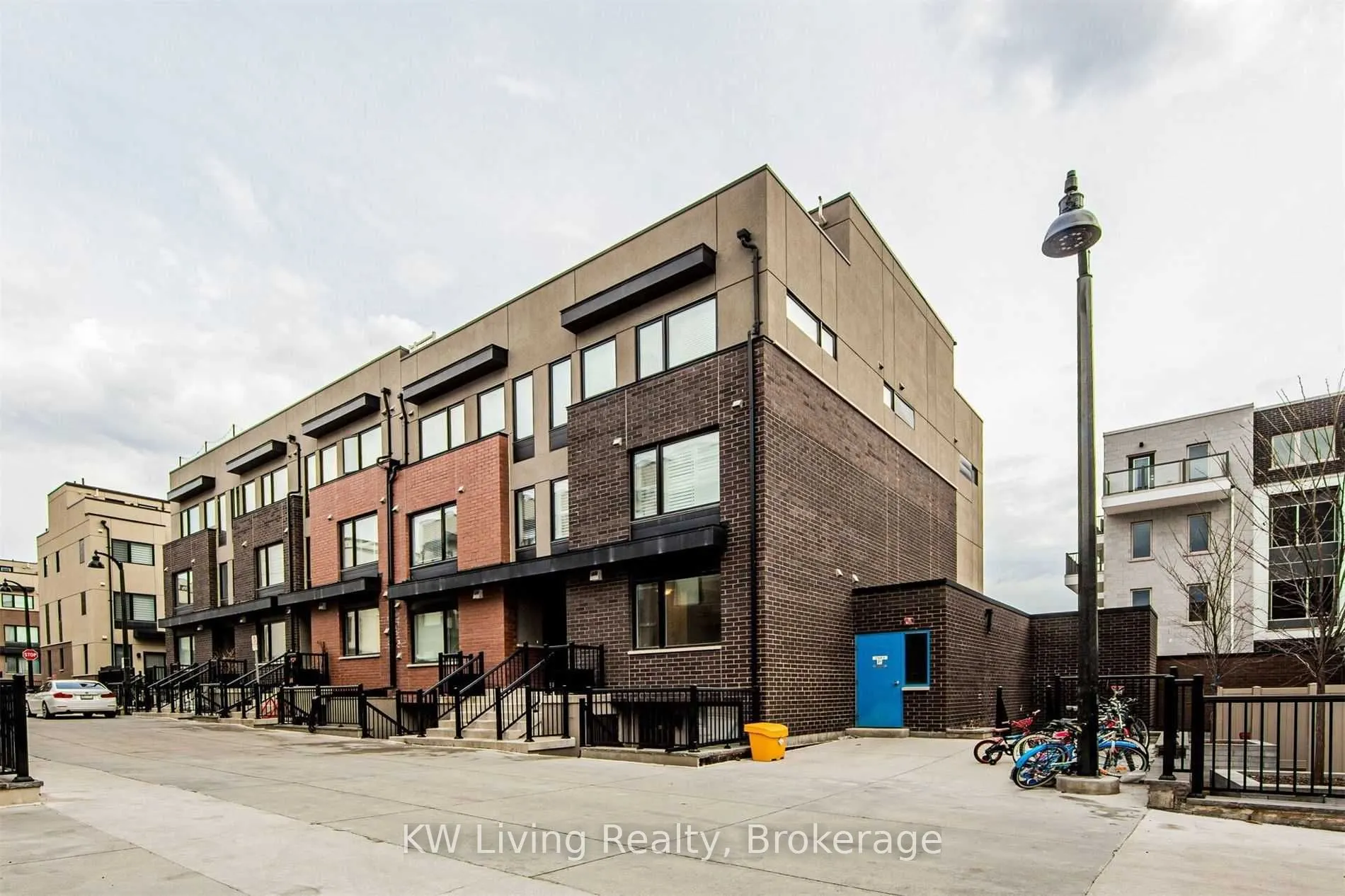 142 William Duncan Road, #14