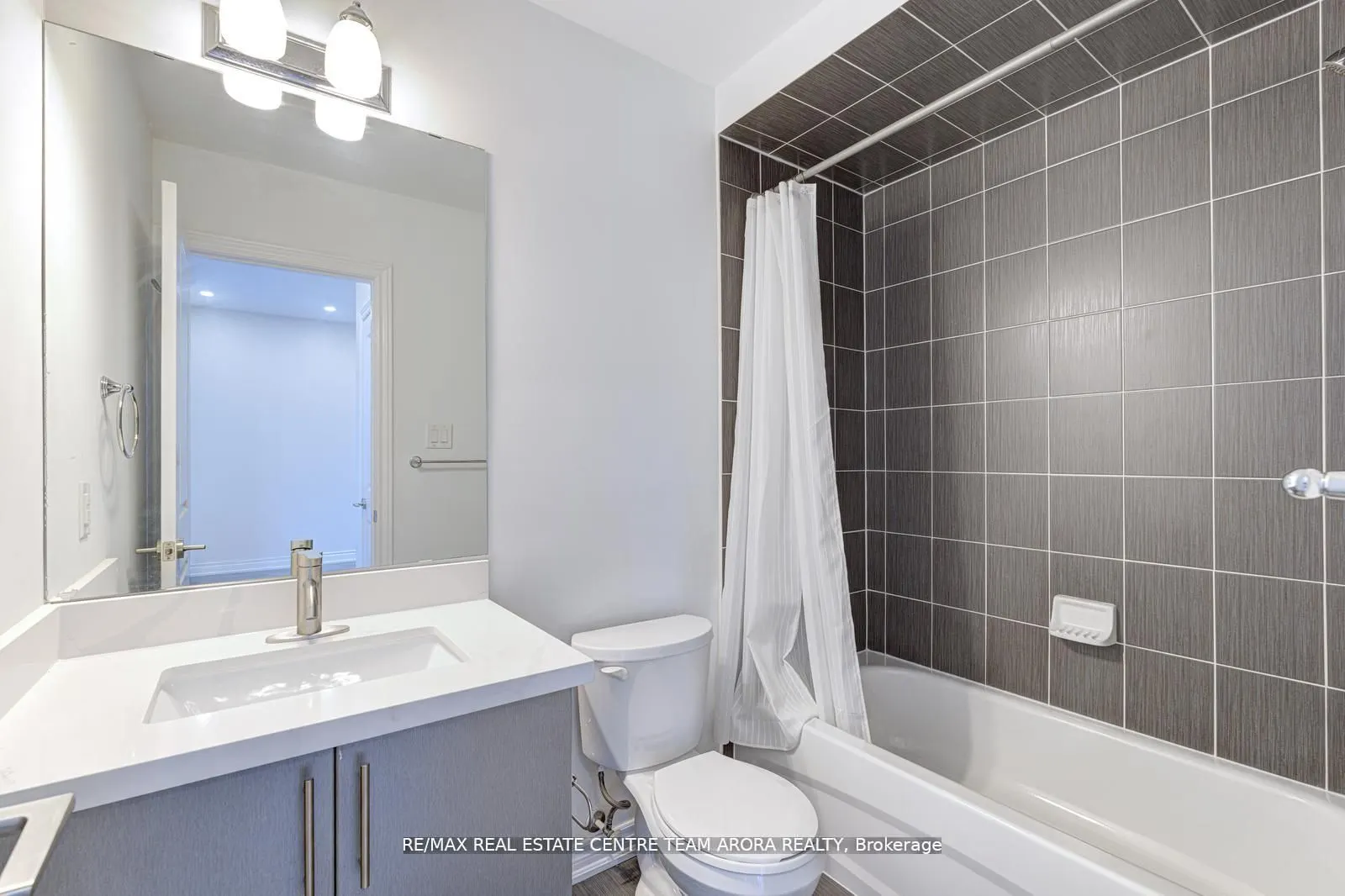 2326 Taunton Road, #303