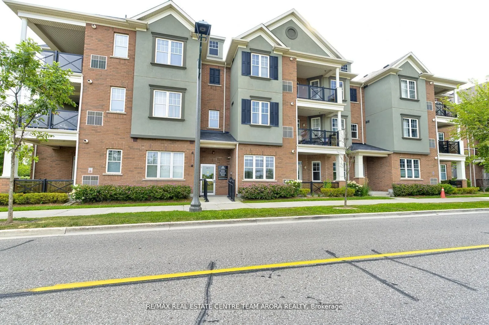 2326 Taunton Road, #303