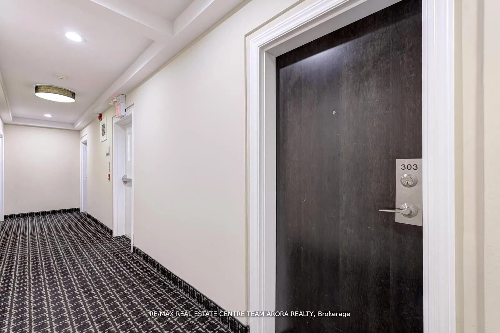 2326 Taunton Road, #303