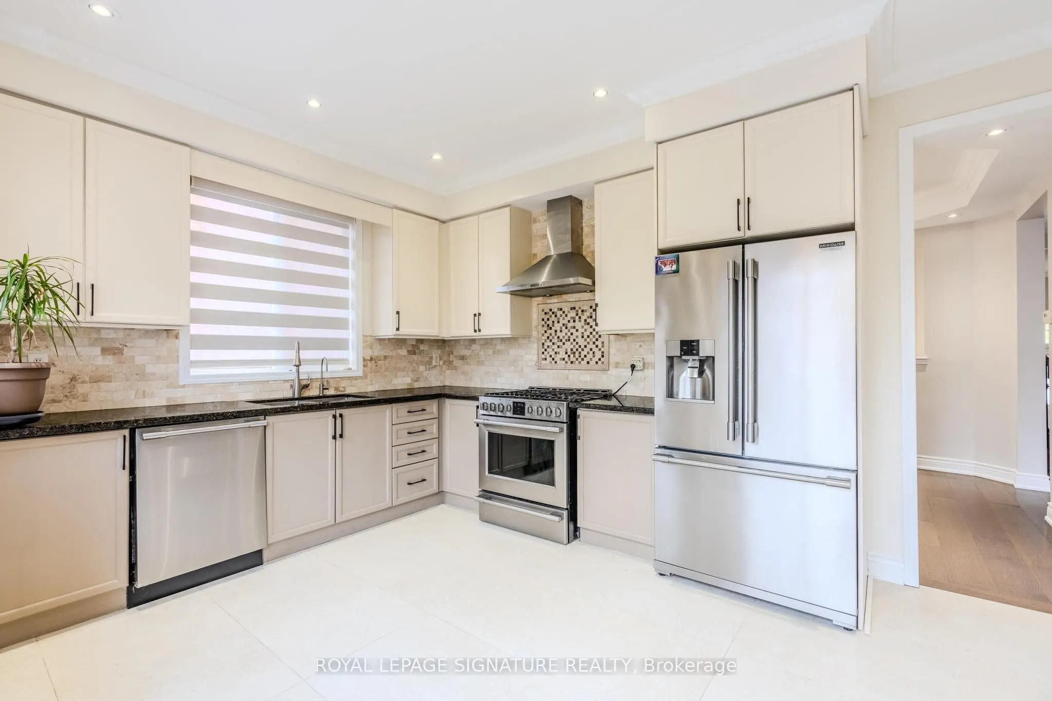 5865 Whitehorn Avenue