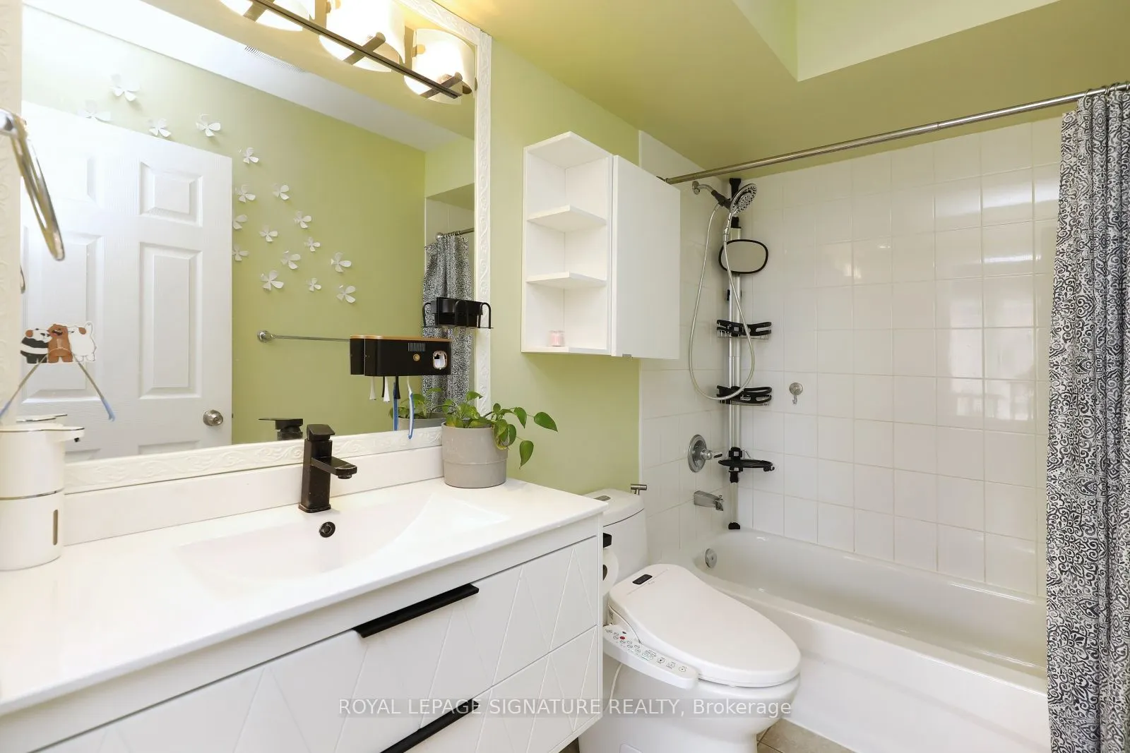 3025 Destination Drive, #9