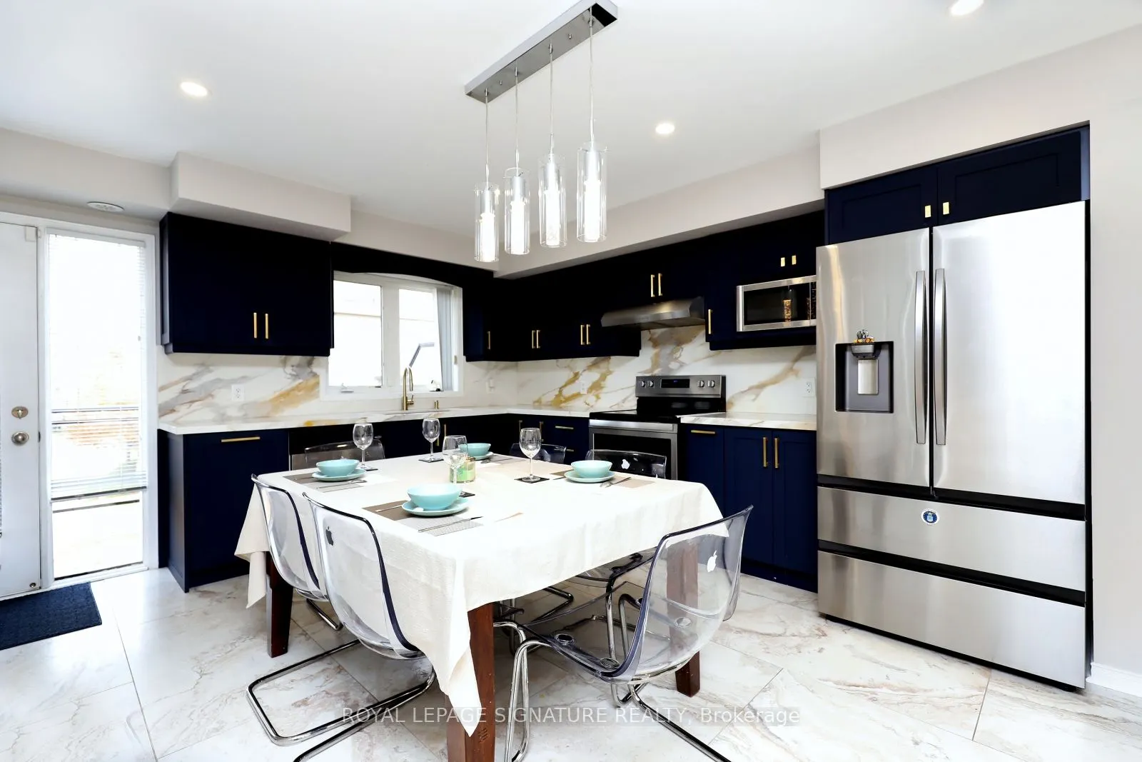 3025 Destination Drive, #9