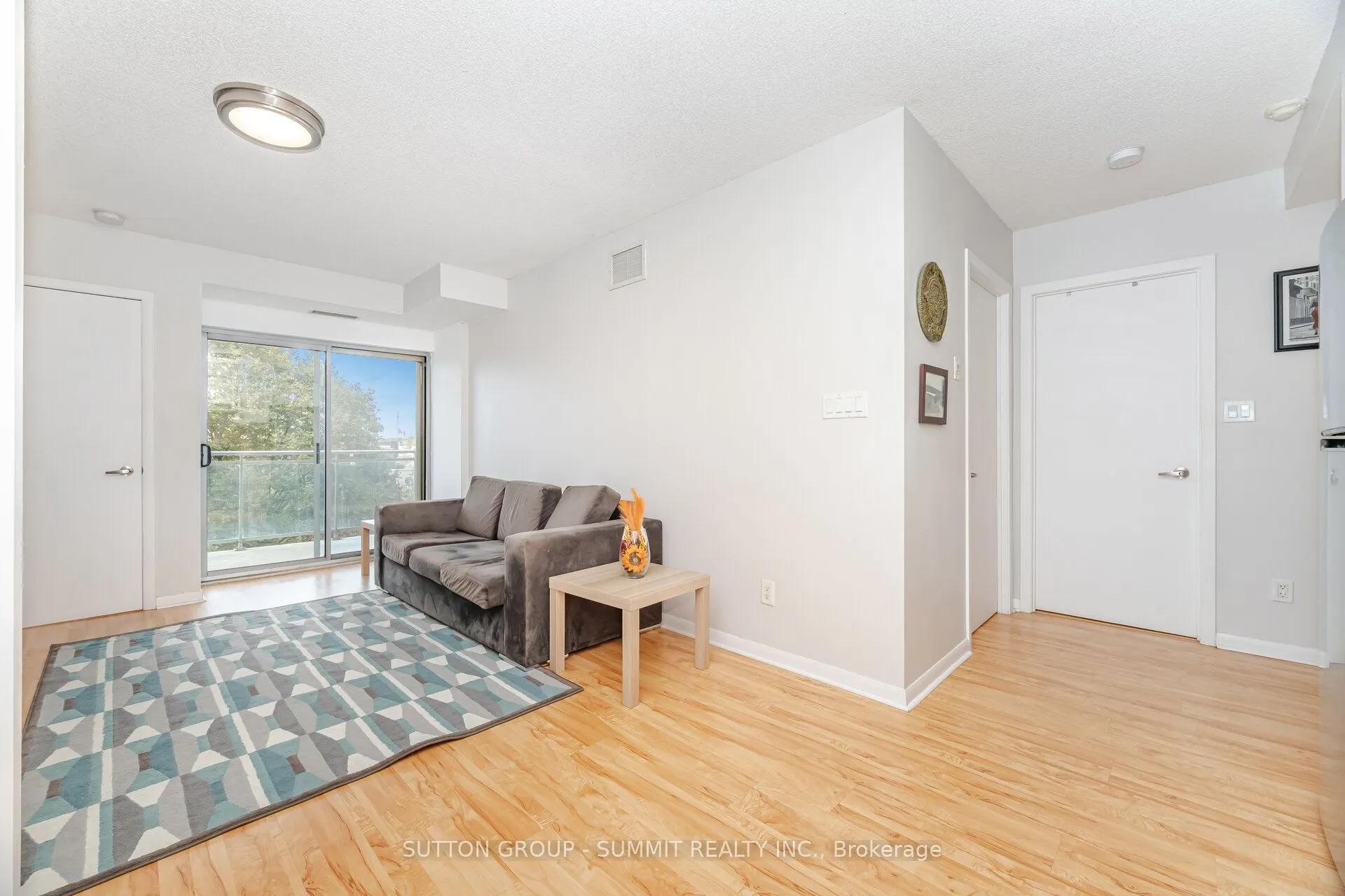 2464 WESTON Road, #401