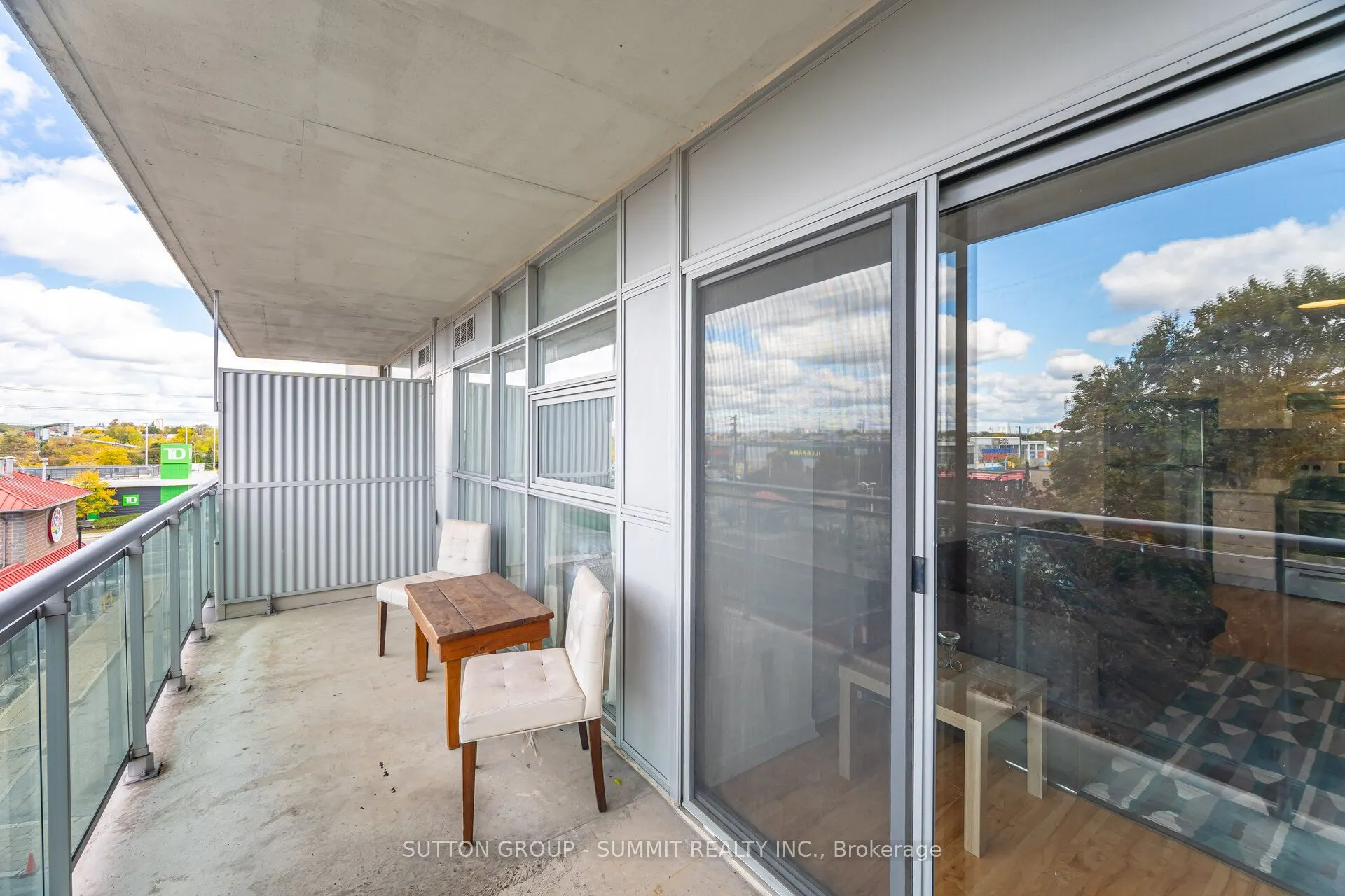 2464 WESTON Road, #401