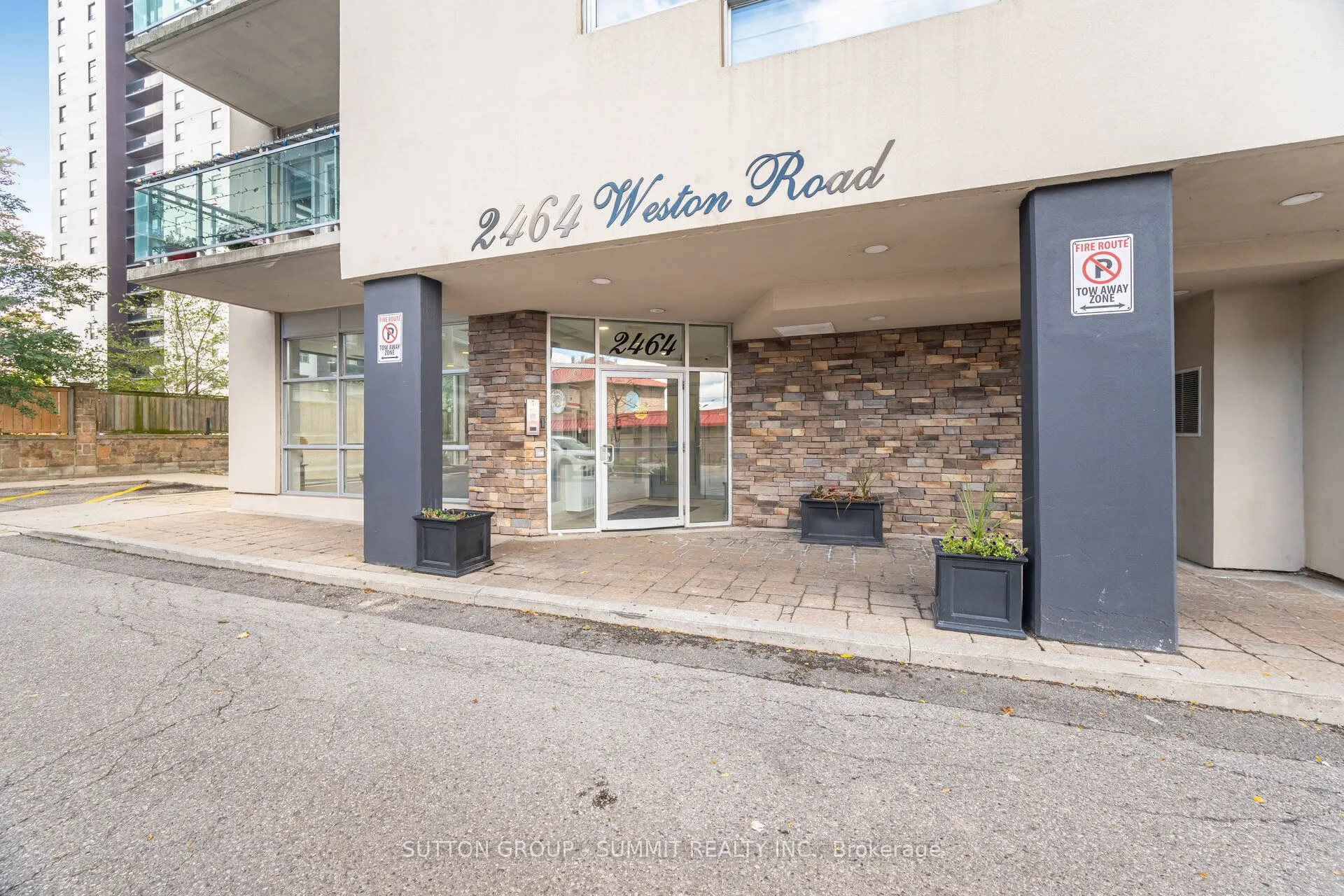2464 WESTON Road, #401