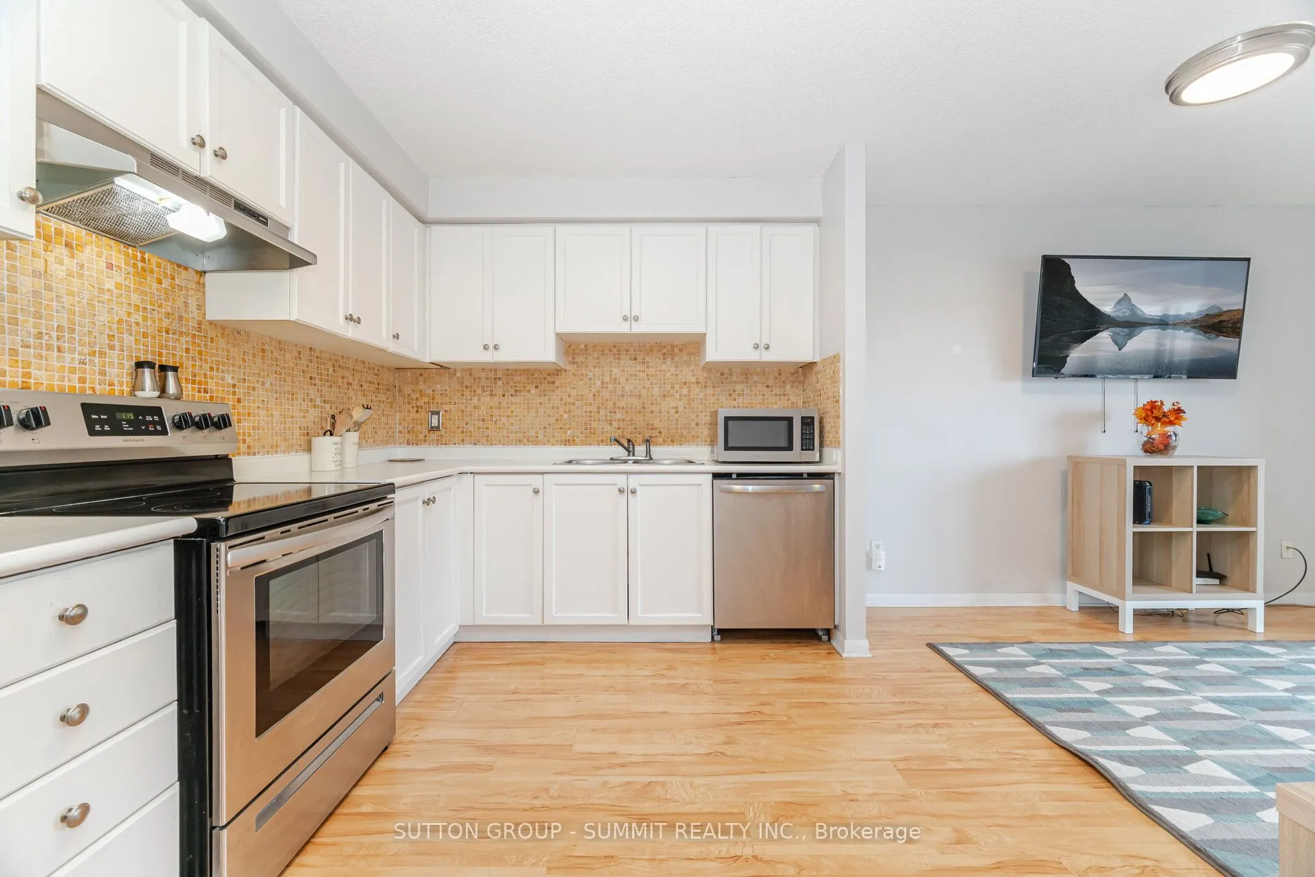 2464 WESTON Road, #401