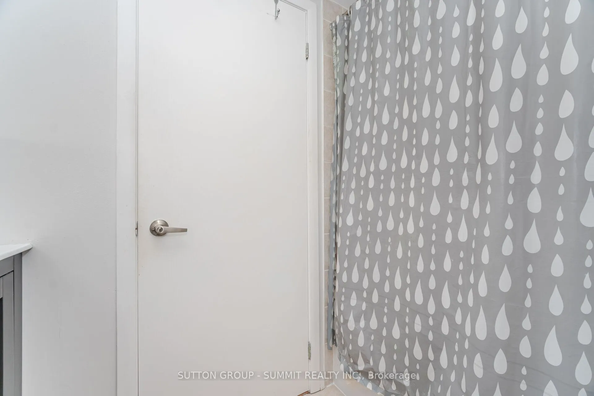 2464 WESTON Road, #401