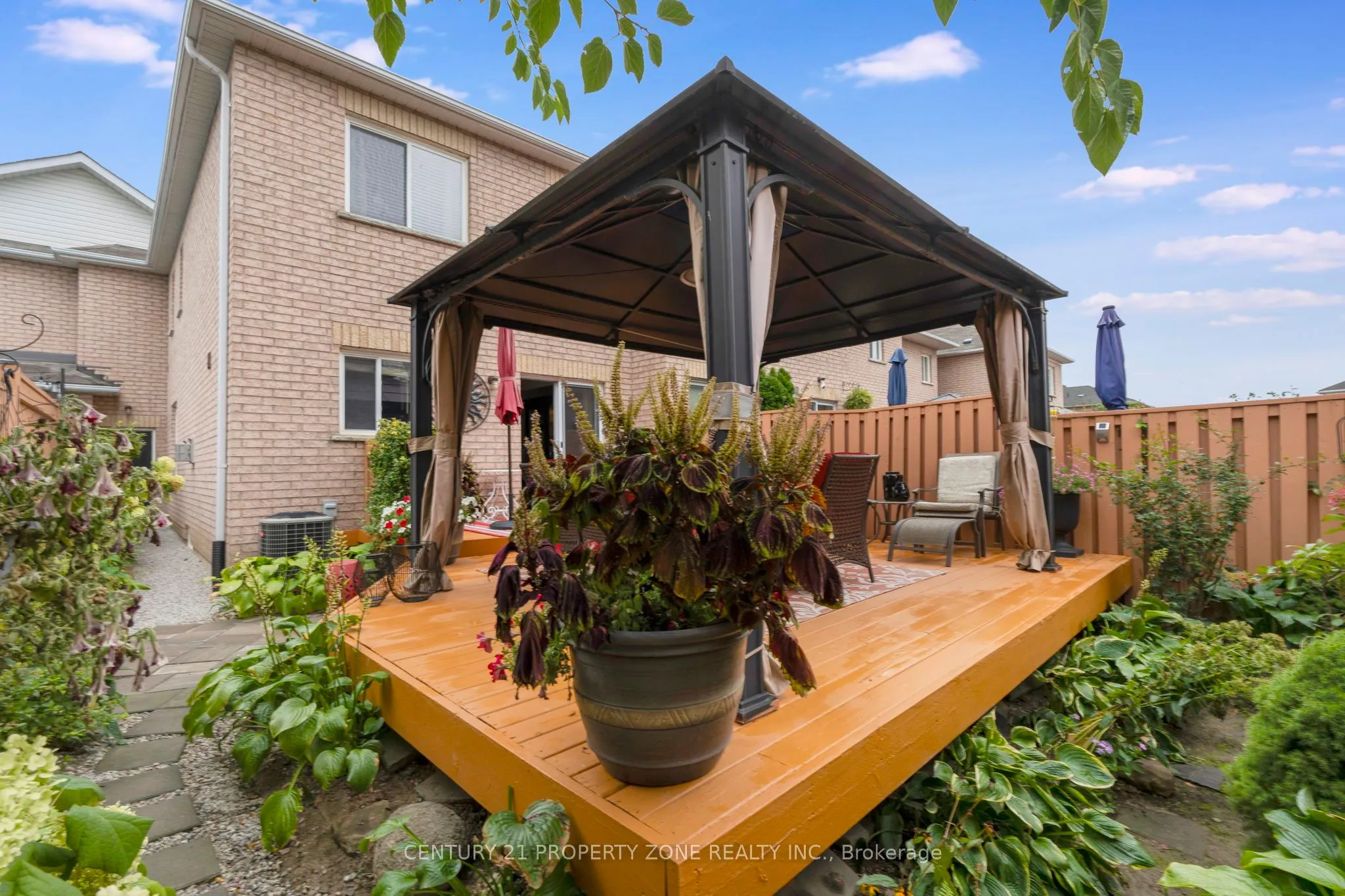 83 Spicebush Terrace