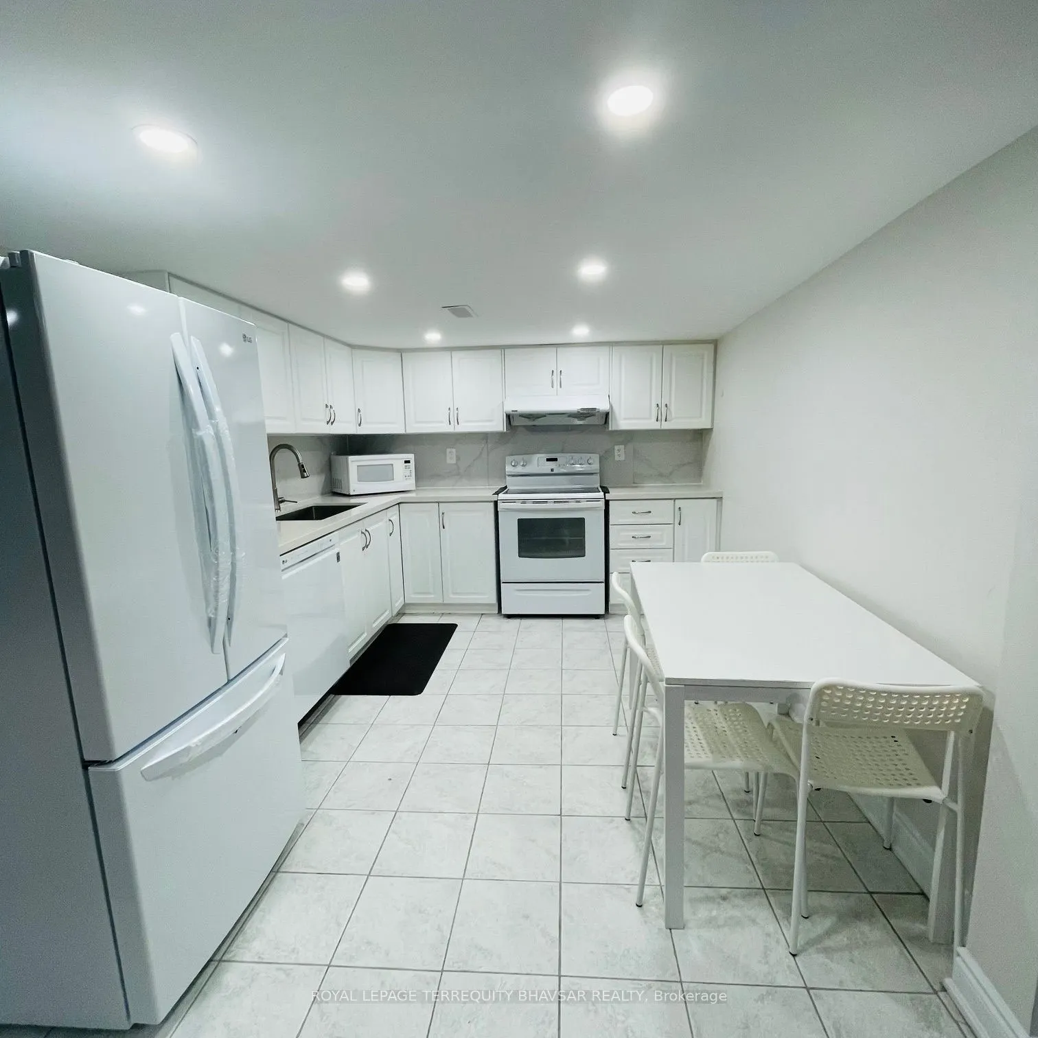 738 Twain Avenue, #Basement