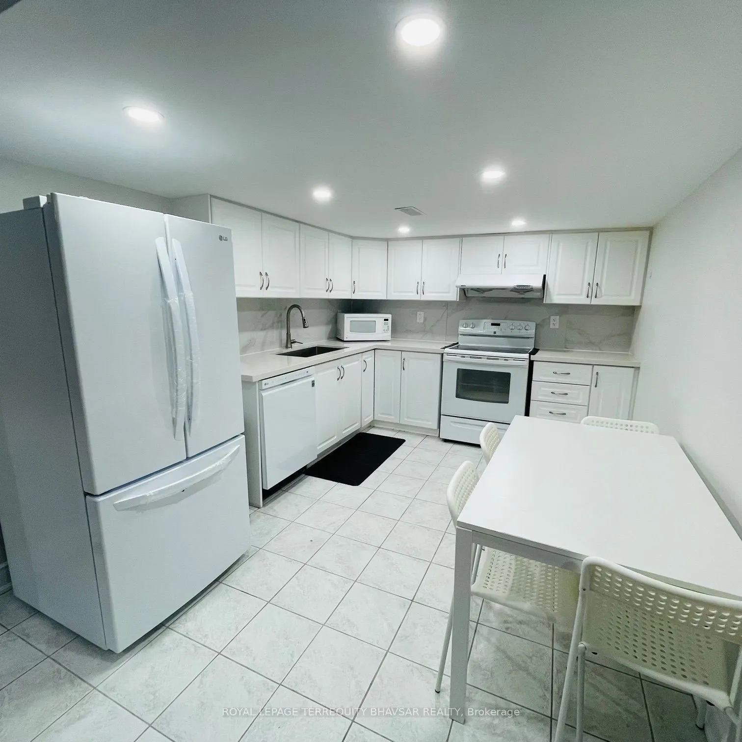 738 Twain Avenue, #Basement