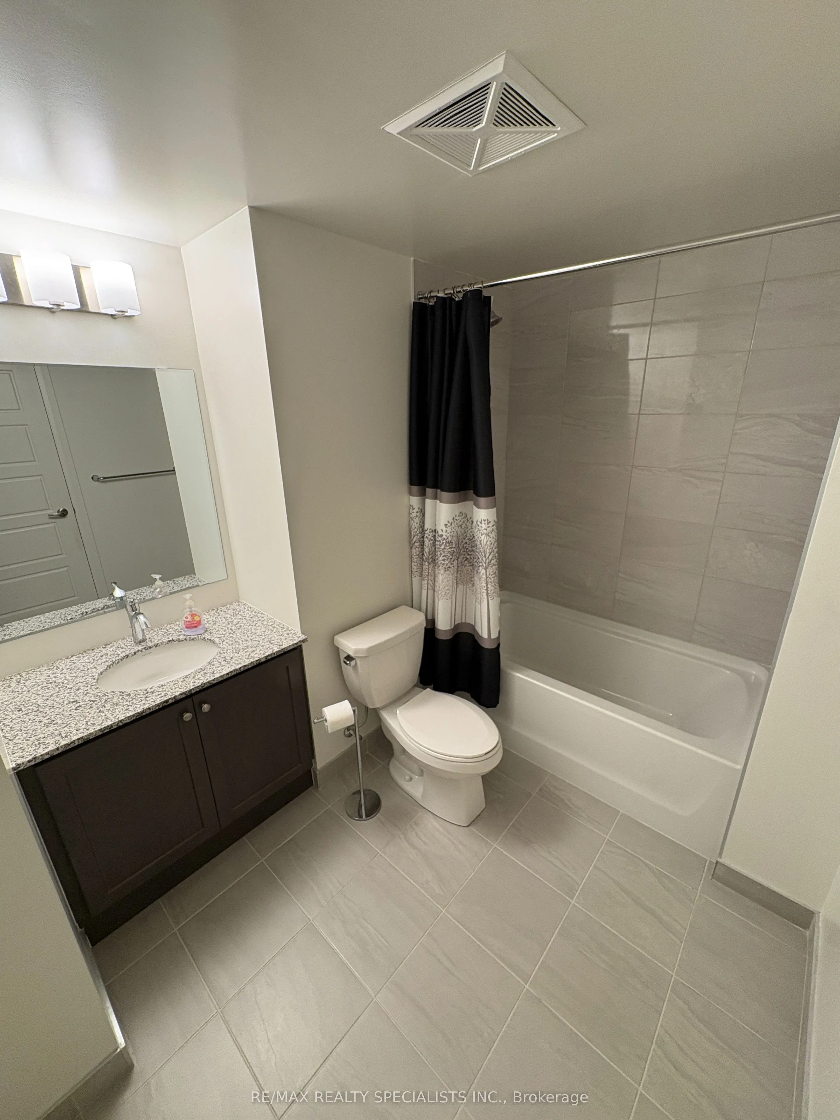 3006 William Cutmore Boulevard, #811