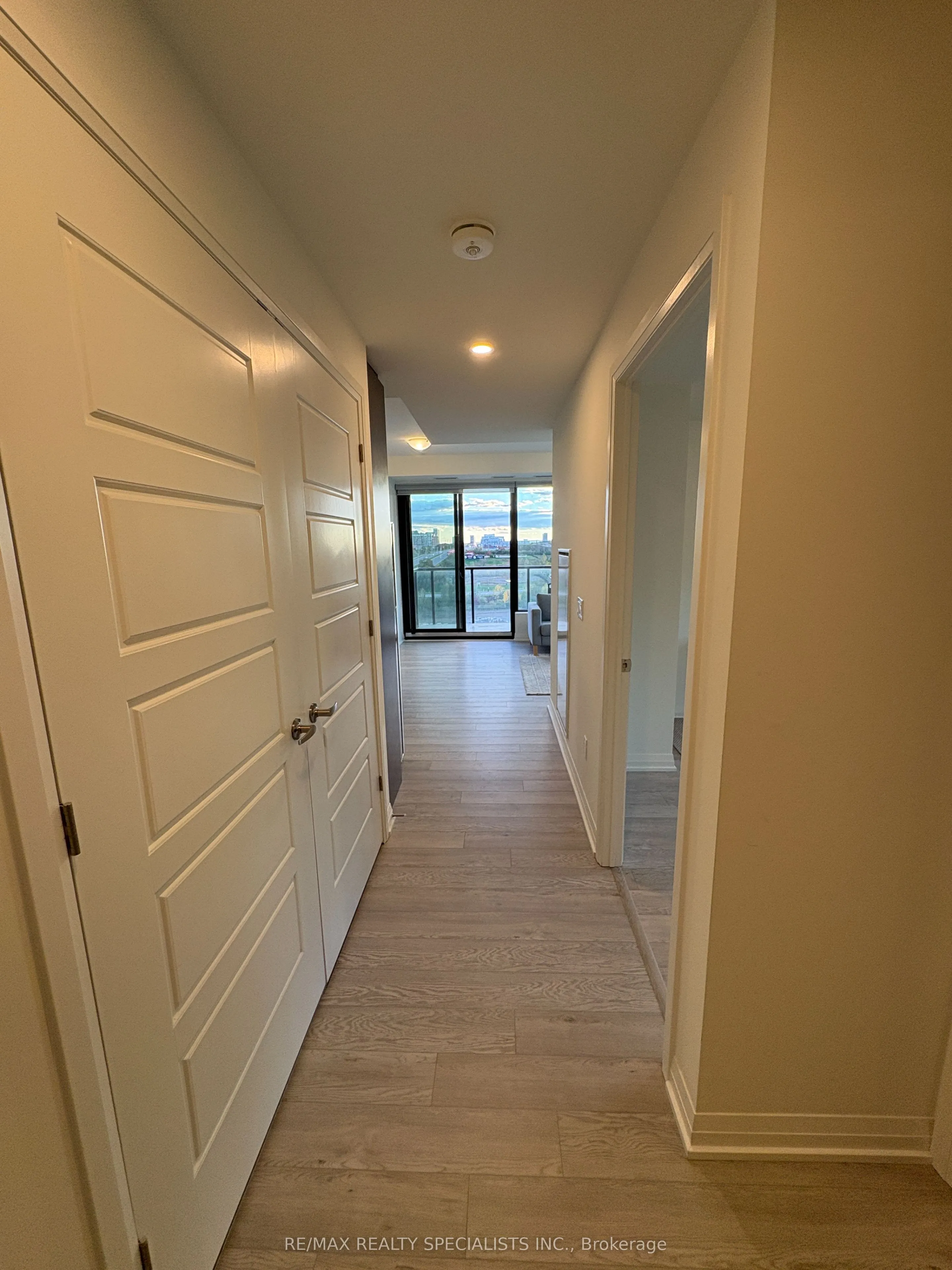 3006 William Cutmore Boulevard, #811