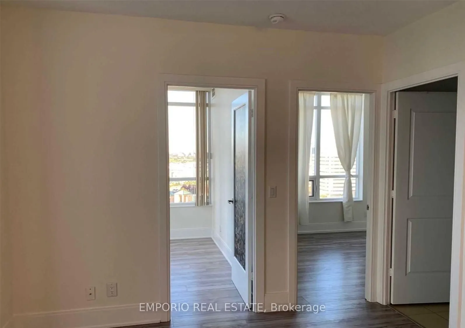 330 Burnhamthorpe Road W, #1604