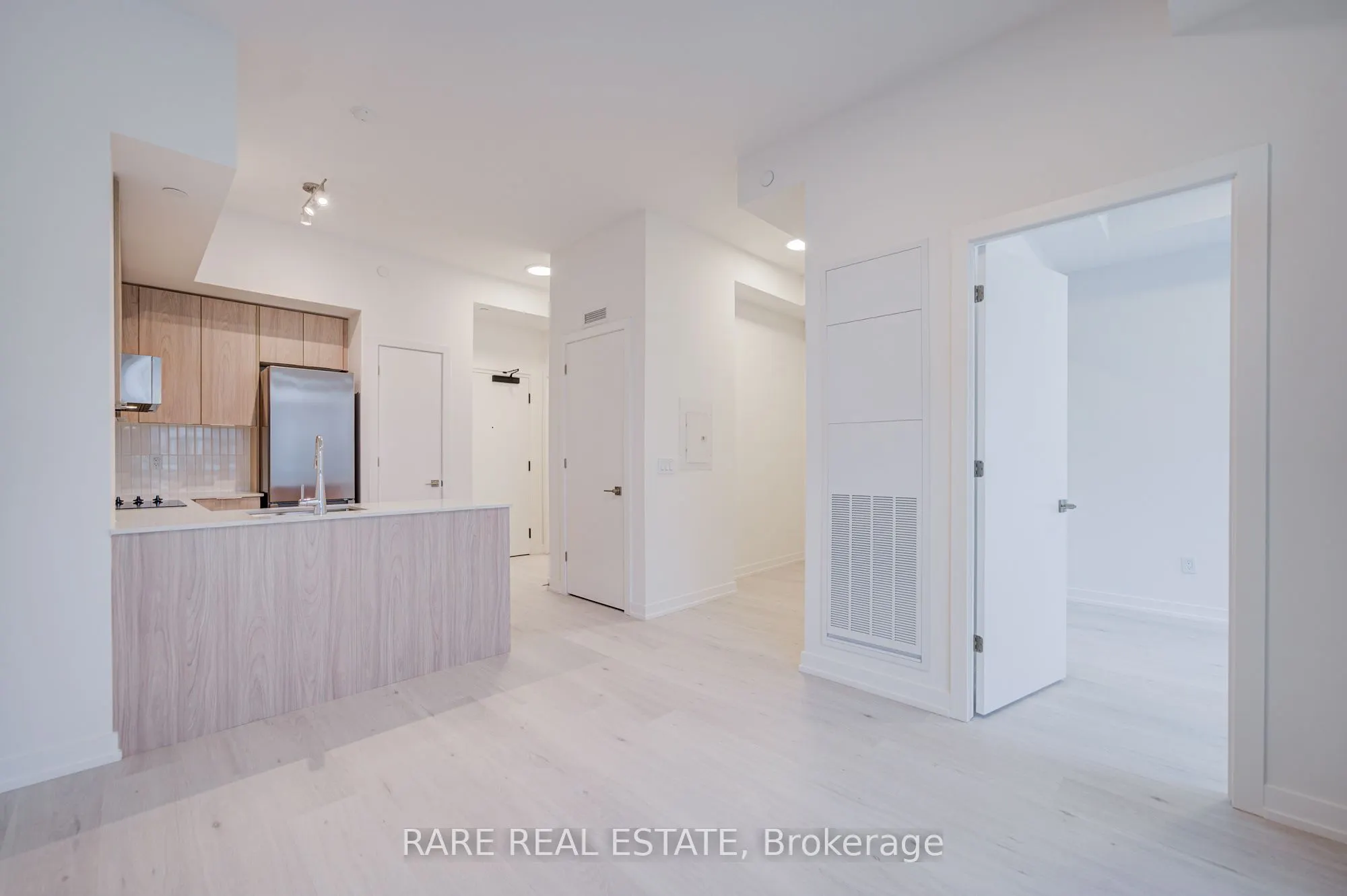2501 Saw Whet Boulevard, #403