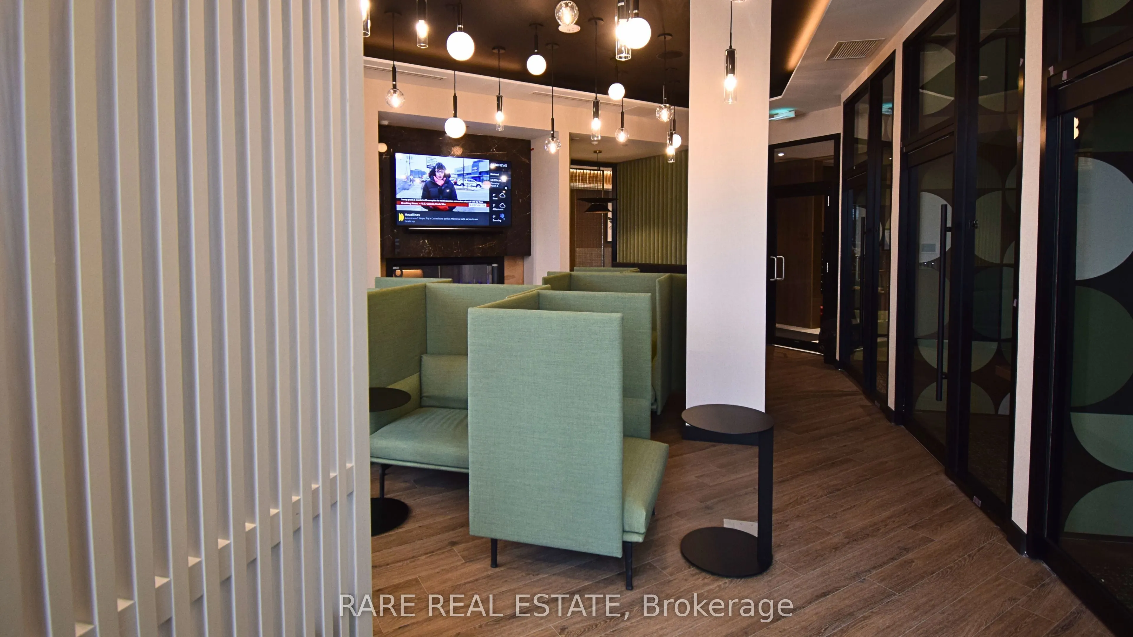 2501 Saw Whet Boulevard, #450