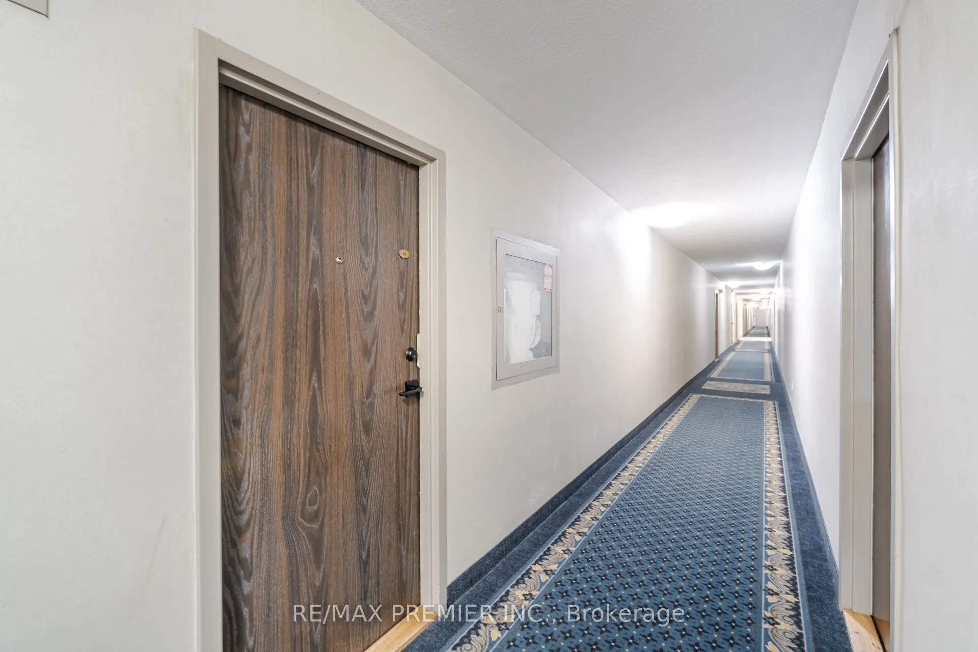 9 Four Winds Drive, #411