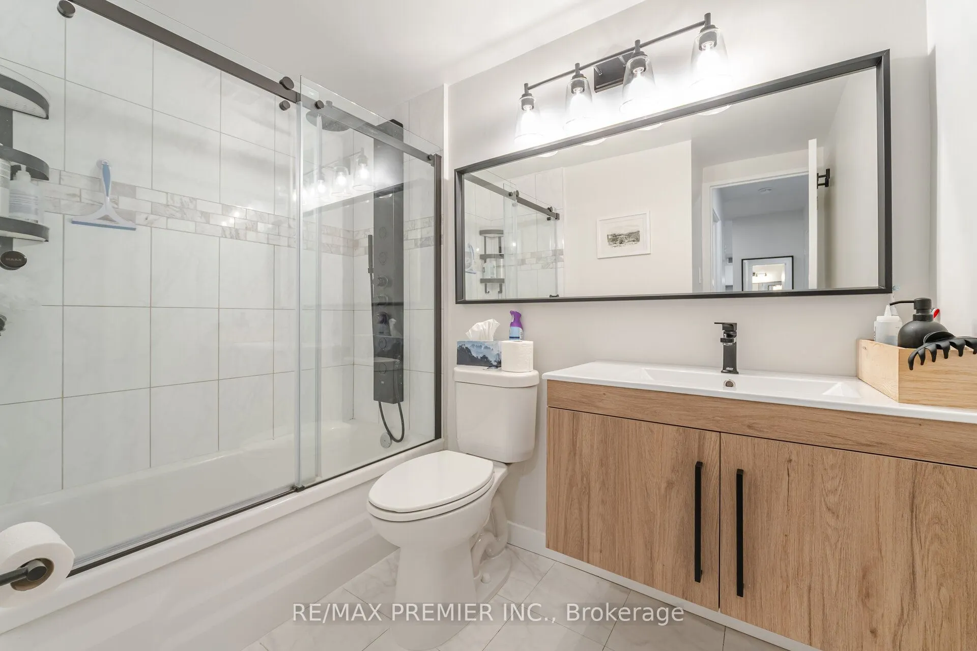 9 Four Winds Drive, #411