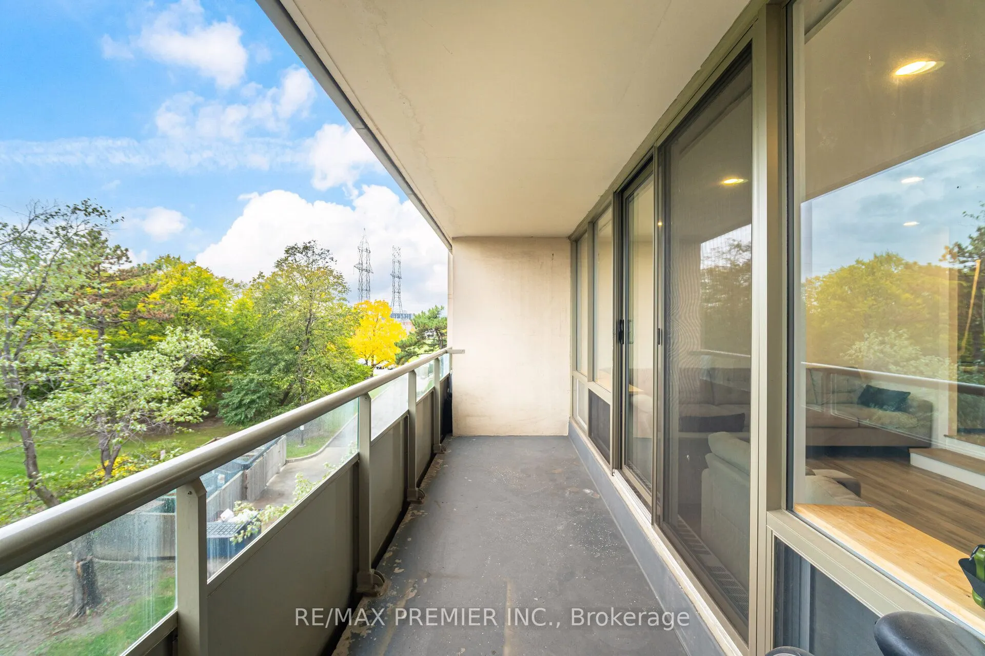 9 Four Winds Drive, #411