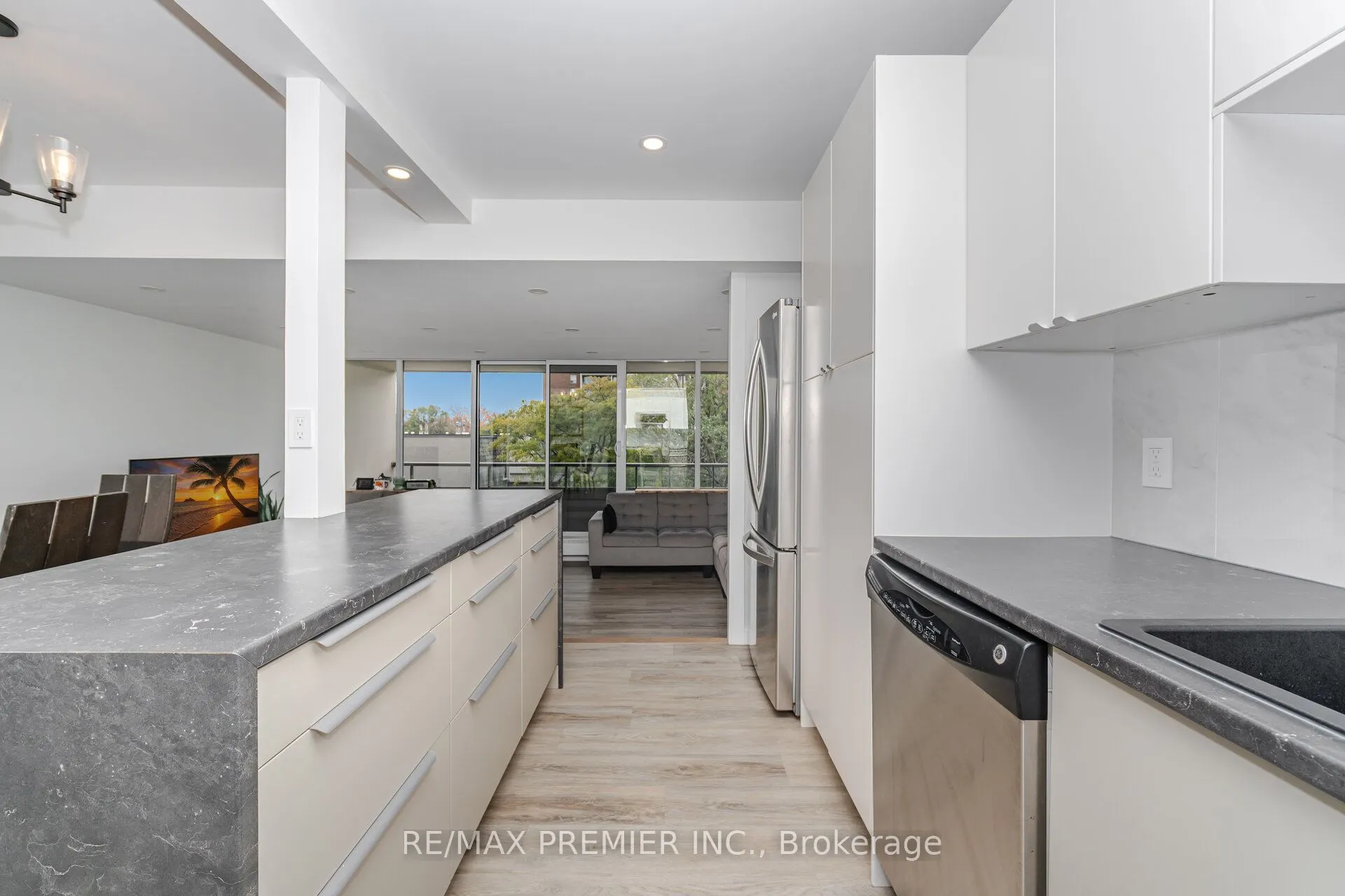 9 Four Winds Drive, #411