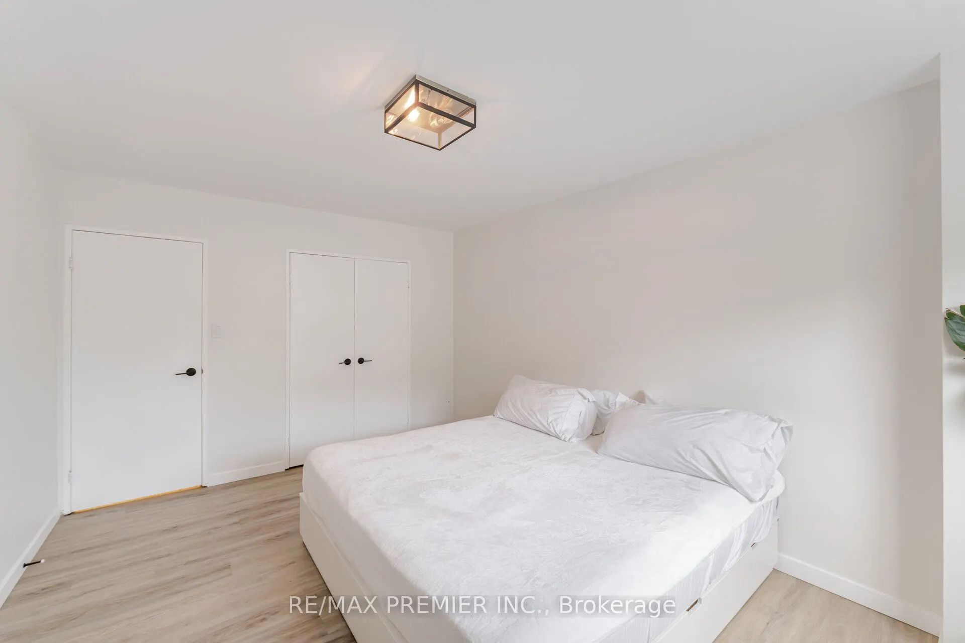 9 Four Winds Drive, #411