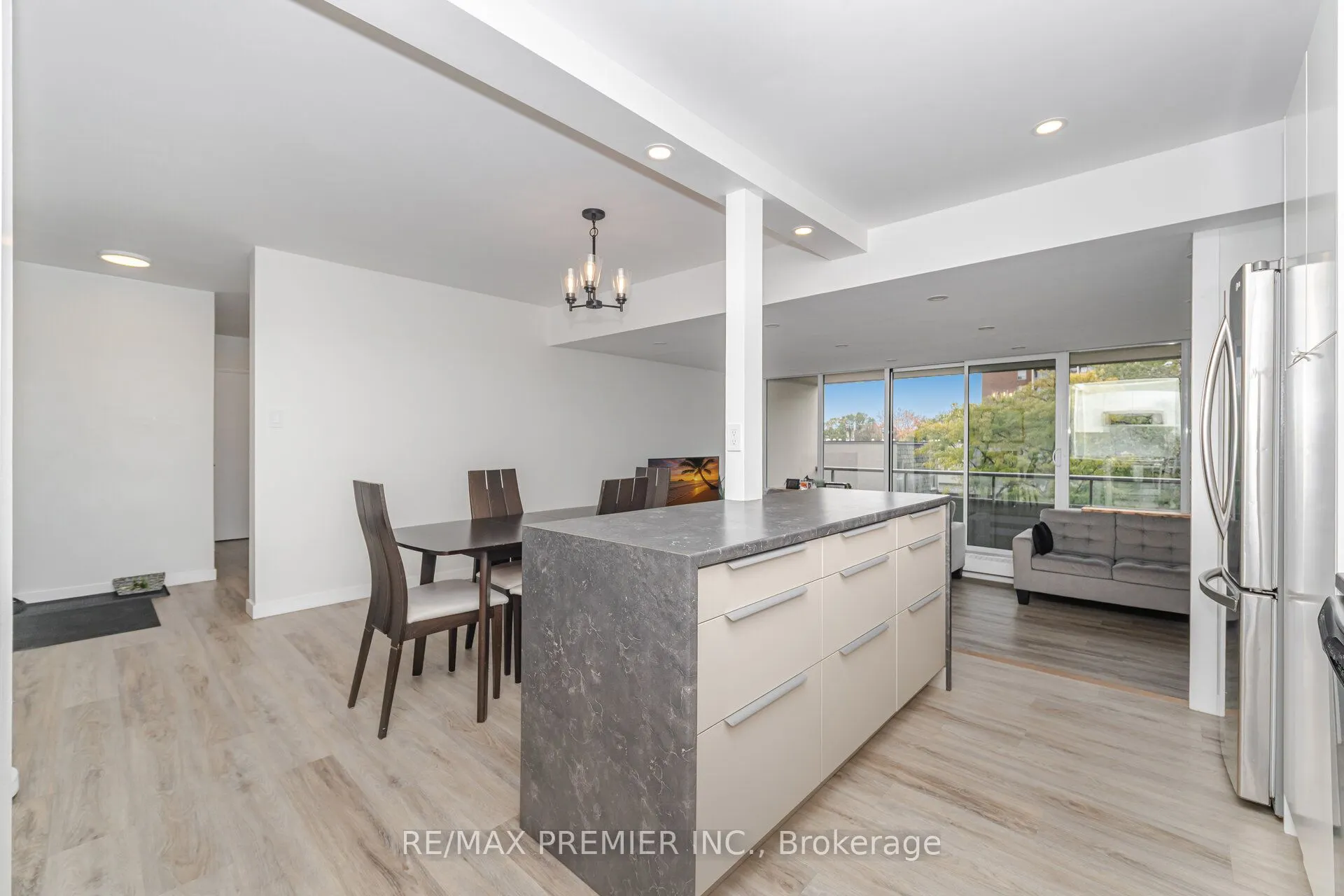 9 Four Winds Drive, #411