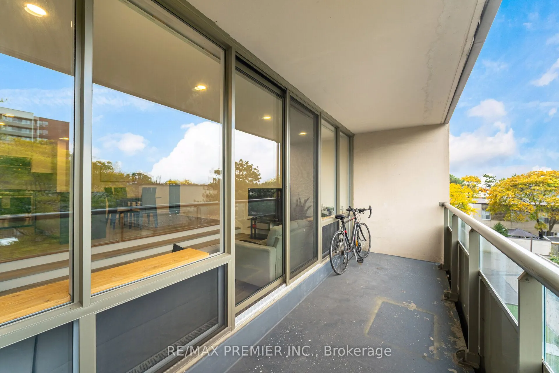 9 Four Winds Drive, #411