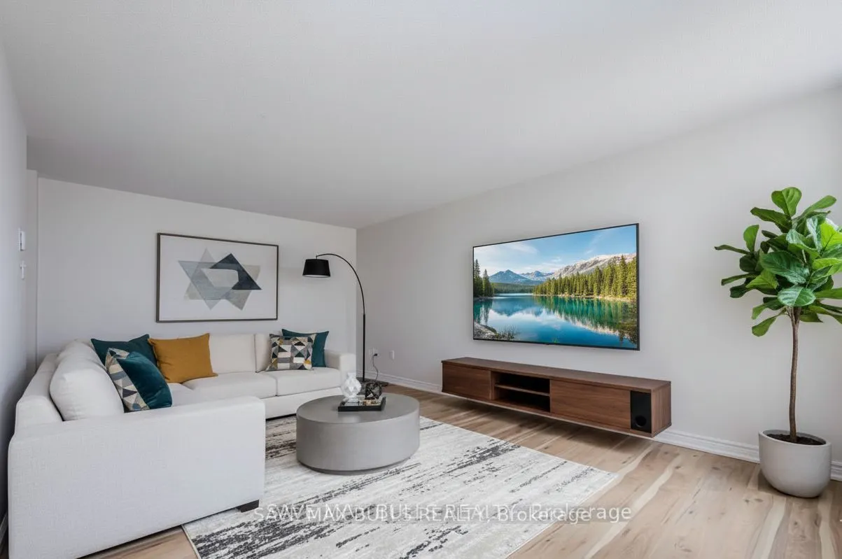 3650 Kaneff Crescent, #908