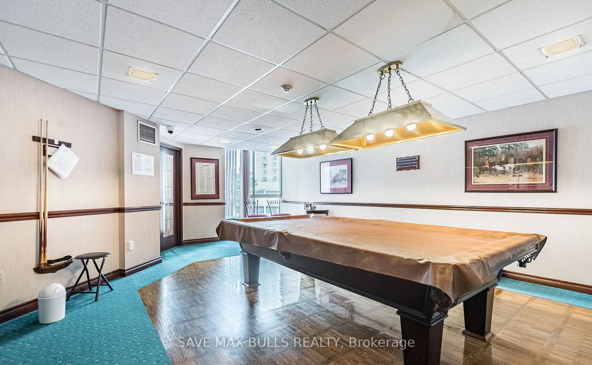 3650 Kaneff Crescent, #908