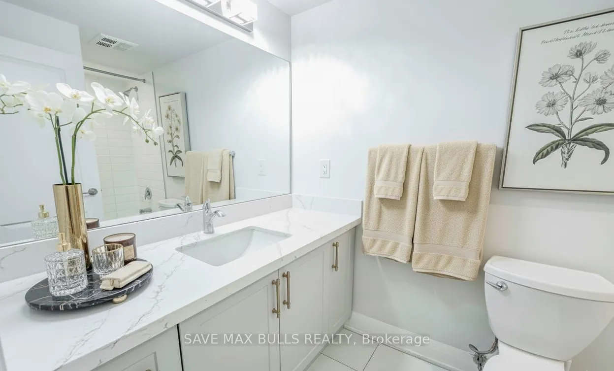 3650 Kaneff Crescent, #908