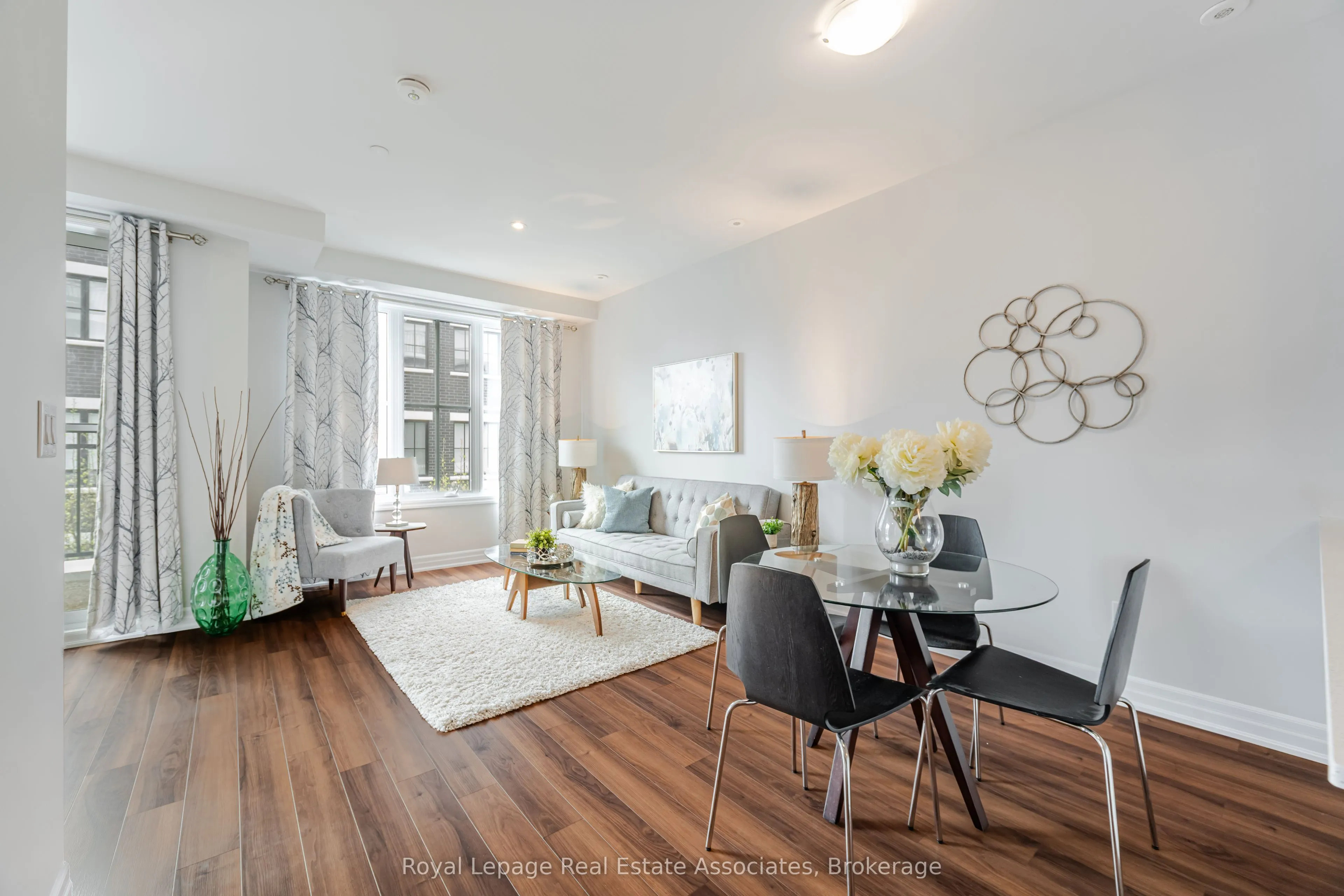 665 Cricklewood Drive, #728