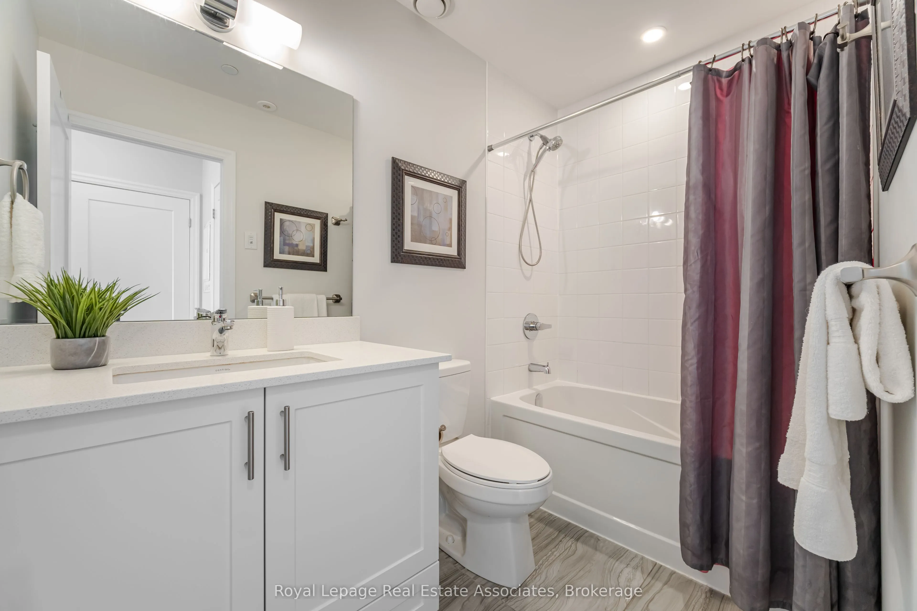 665 Cricklewood Drive, #728