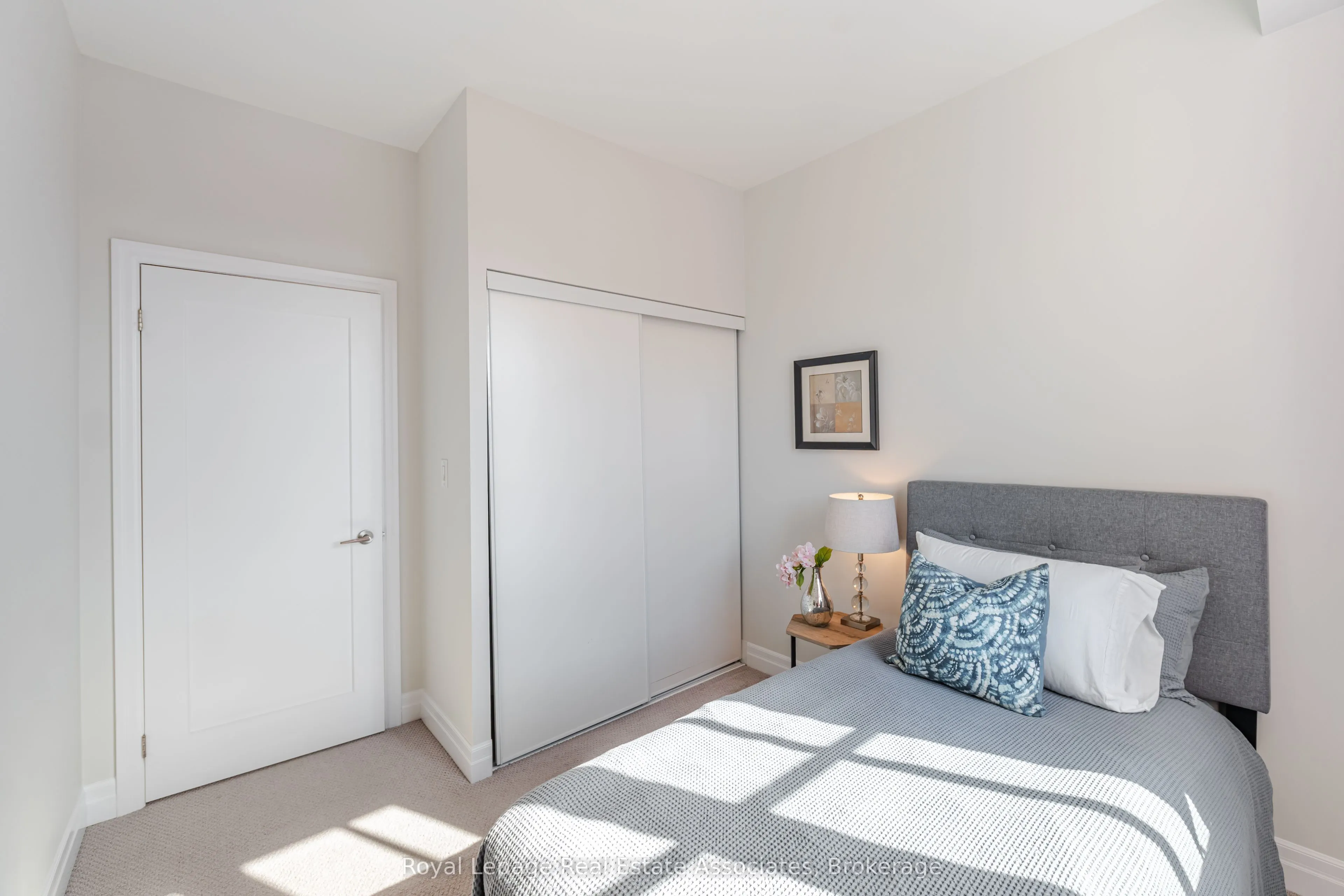 665 Cricklewood Drive, #728