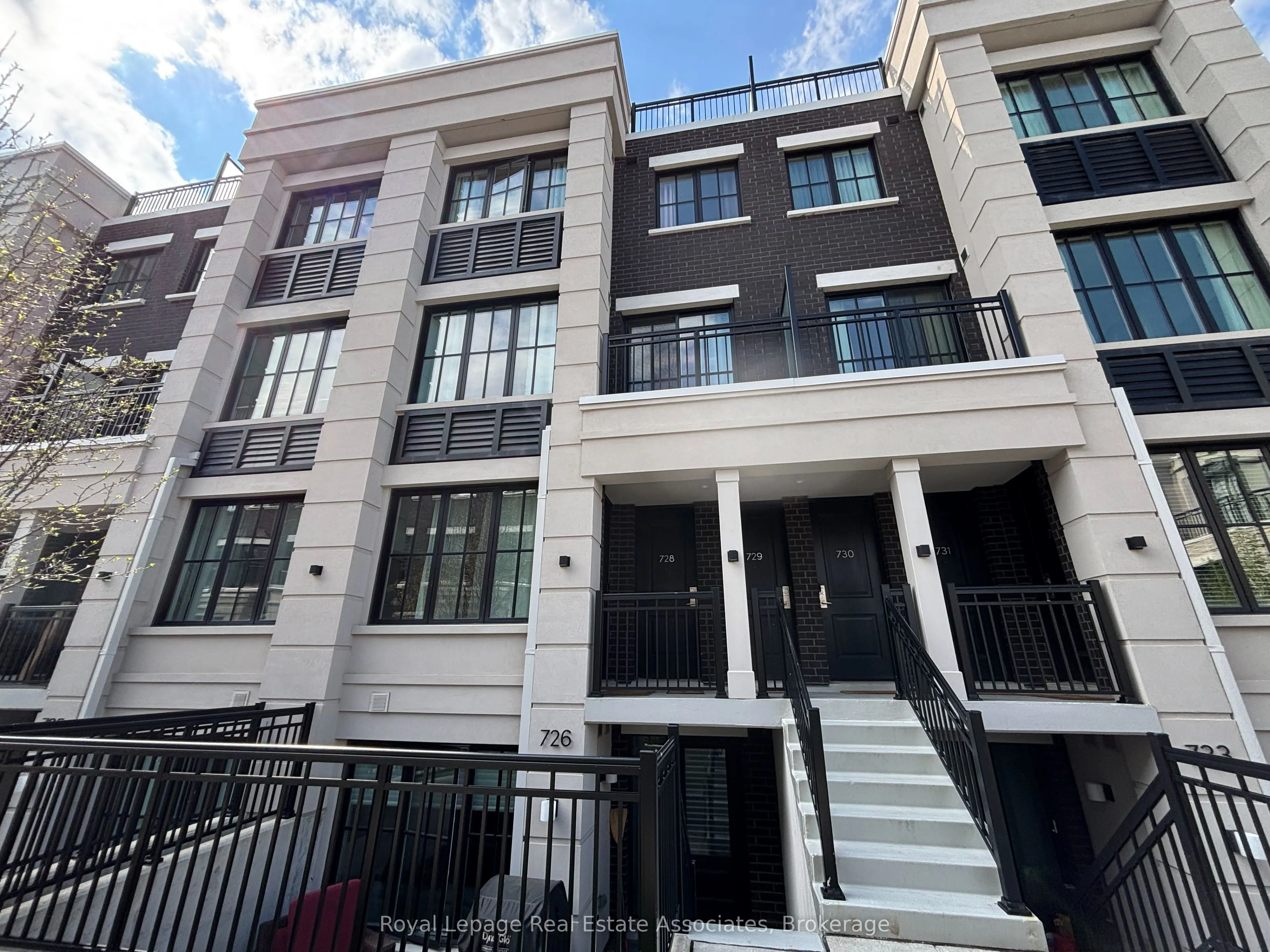 665 Cricklewood Drive, #728