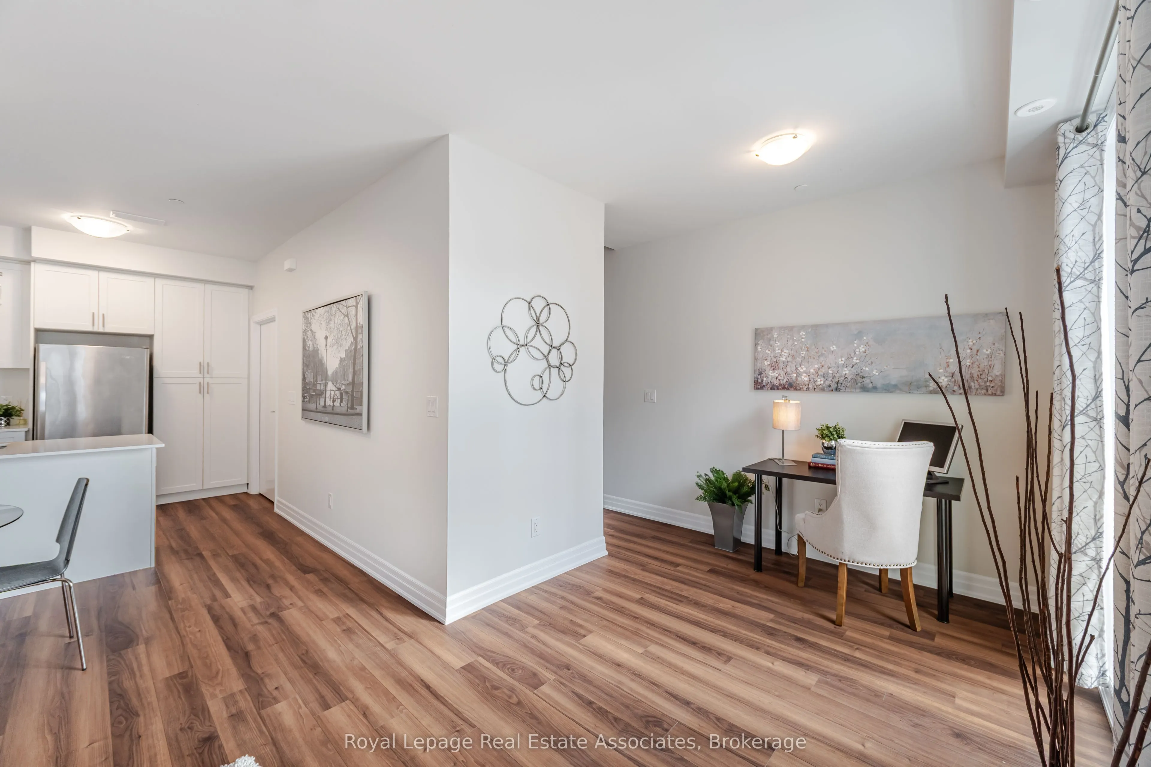 665 Cricklewood Drive, #728