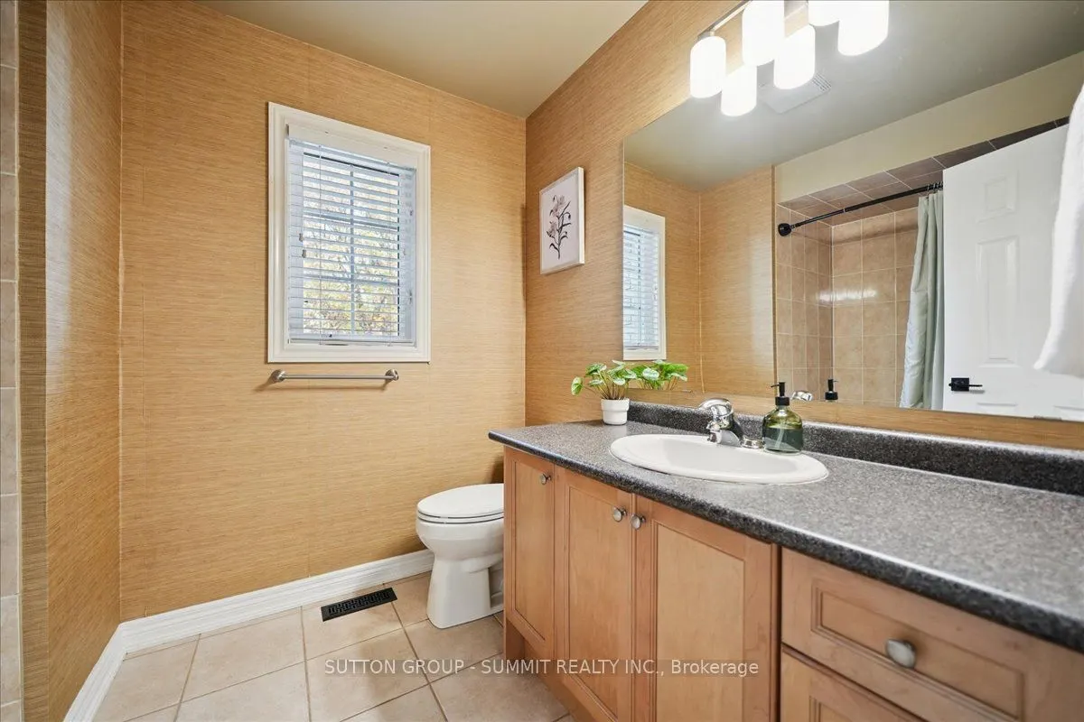 2237 Adirondak Trail