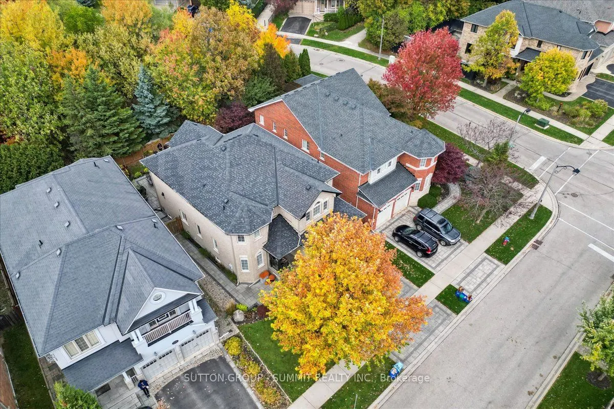 2237 Adirondak Trail