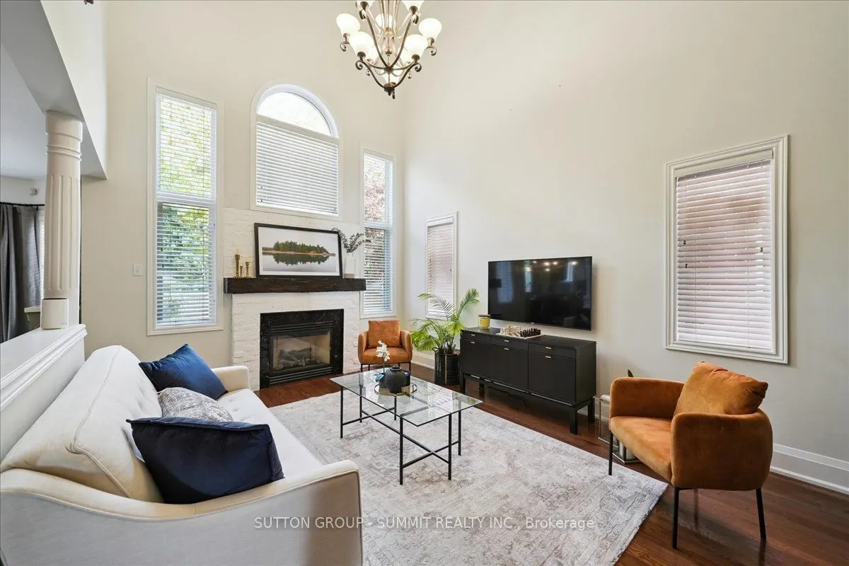 2237 Adirondak Trail