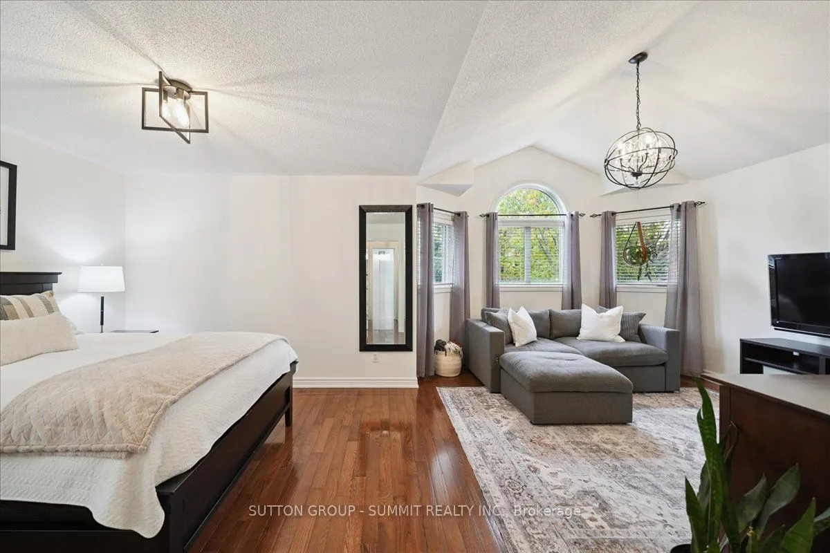 2237 Adirondak Trail