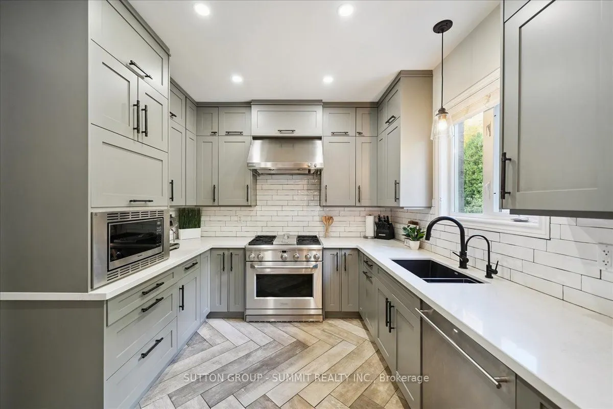 2237 Adirondak Trail