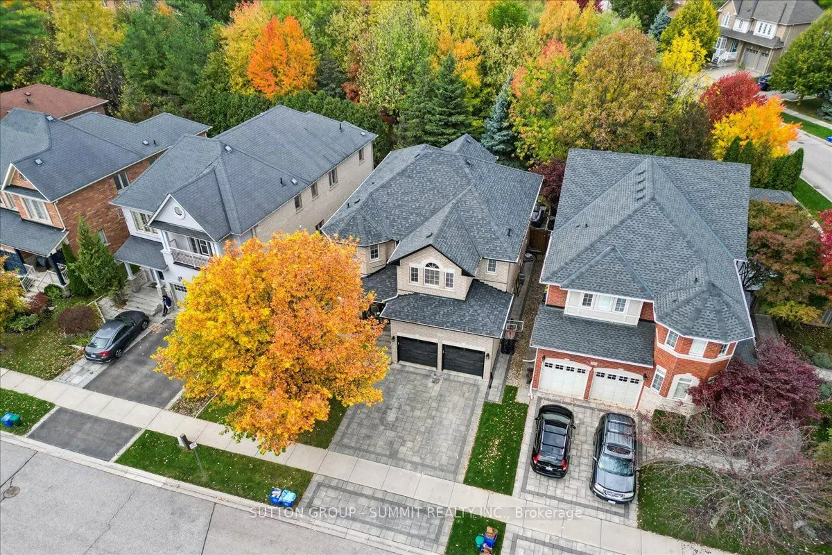 2237 Adirondak Trail