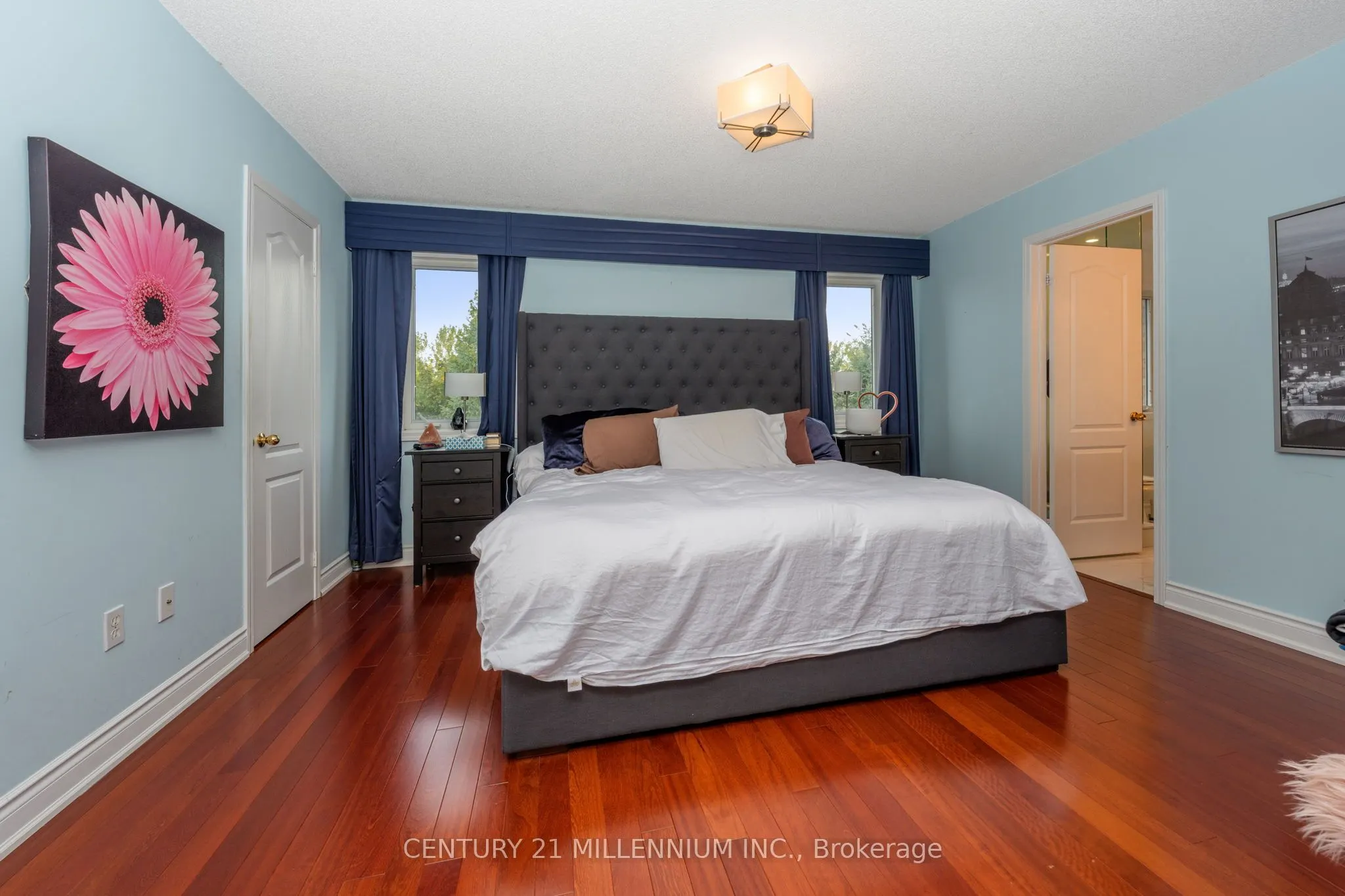 23 Upper Highlands Drive